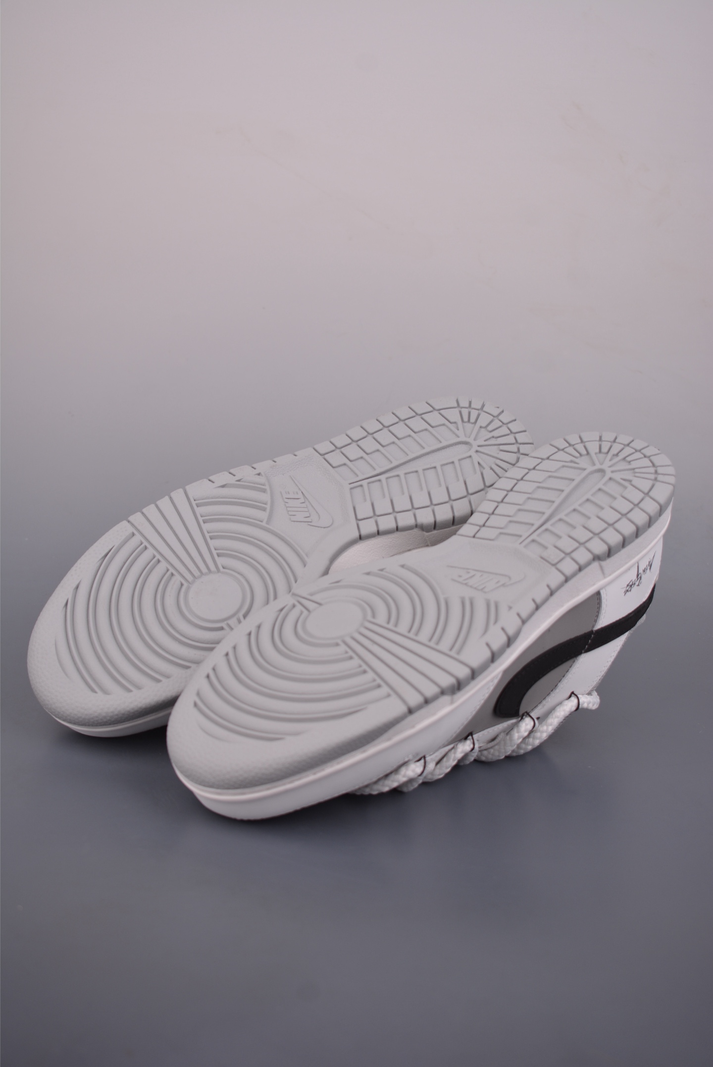 280 Nike SB Dunk Low 灰白解构绑带联名 WG0510-061