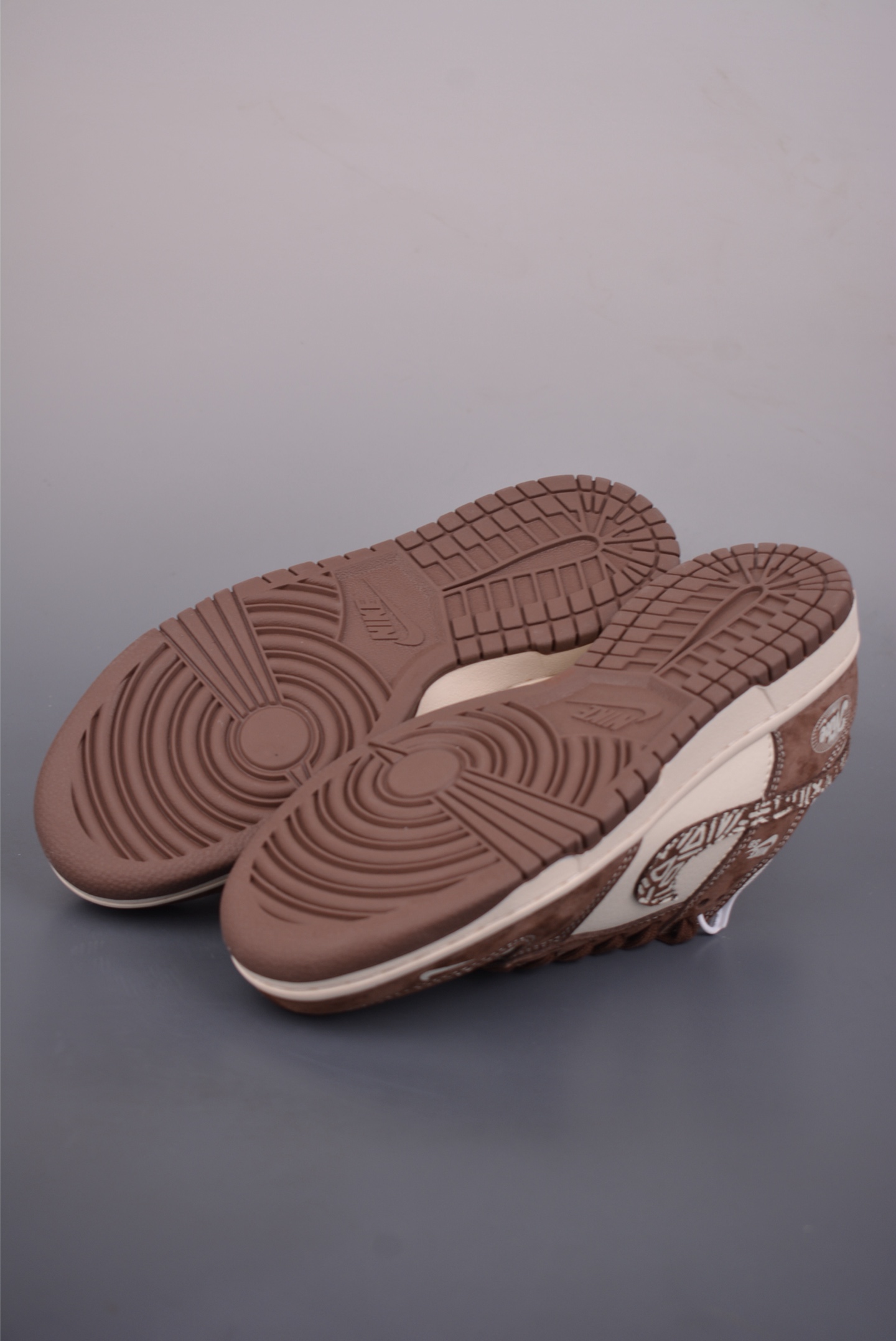 280 Nike SB Dunk Low 摩卡联名 XD1588-240