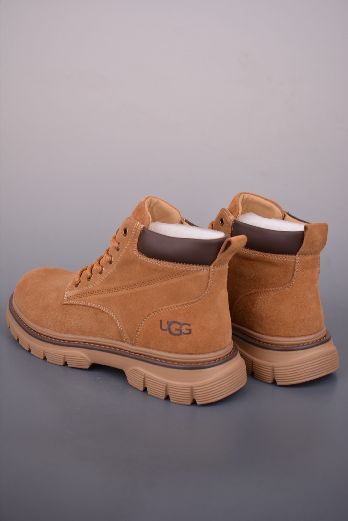 280 UGG Tasman Weather Hybrid 塔斯曼混合系列中帮轻量休闲马丁靴 11909