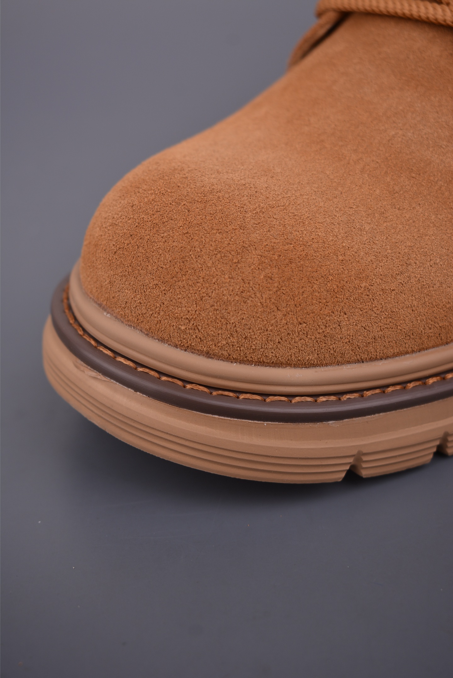 280 UGG Tasman Weather Hybrid 塔斯曼混合系列中帮轻量休闲马丁靴 11909