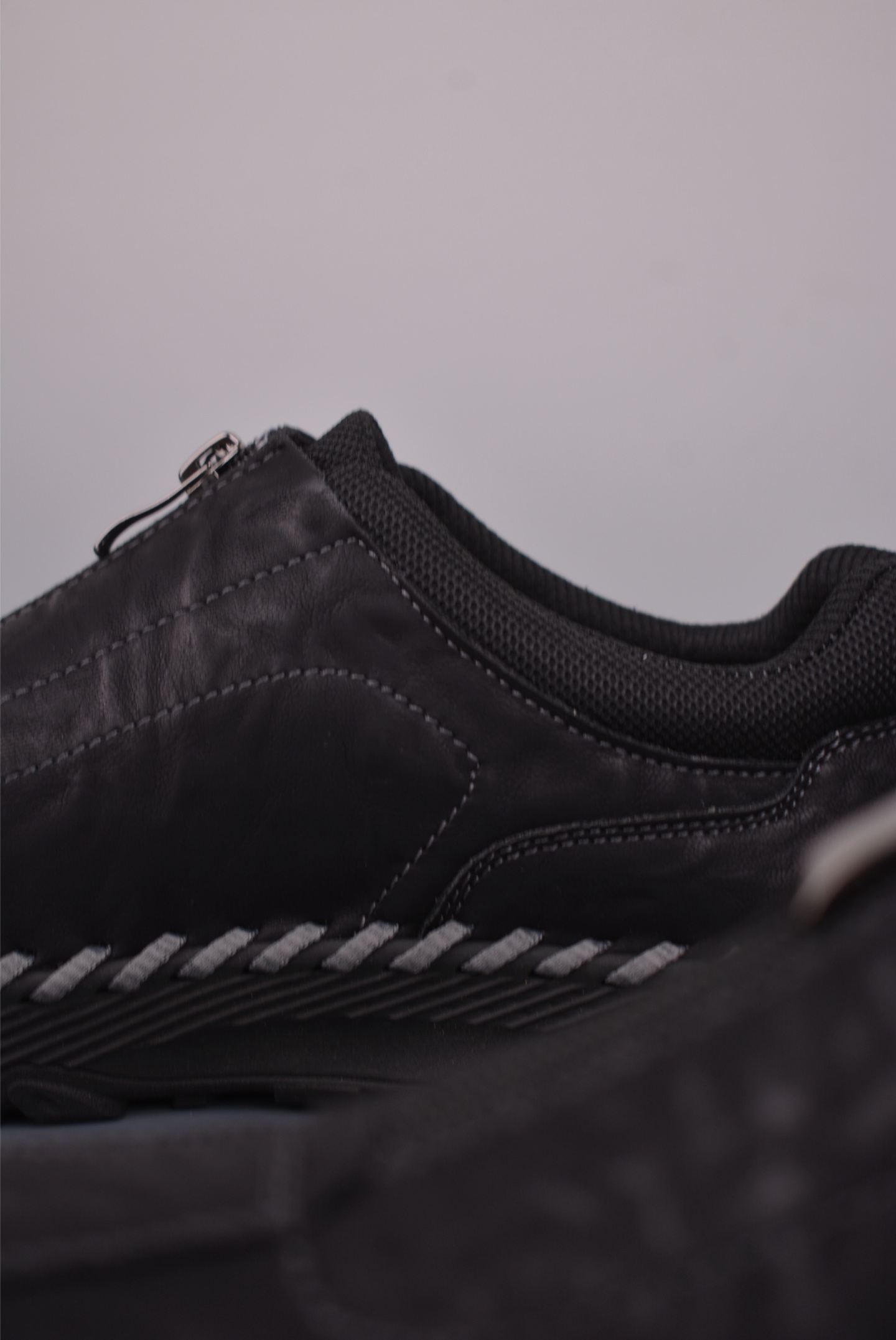 220 ECCO爱步跑步鞋百搭舒适 秋冬新款厚底休闲运动鞋男鞋 889988