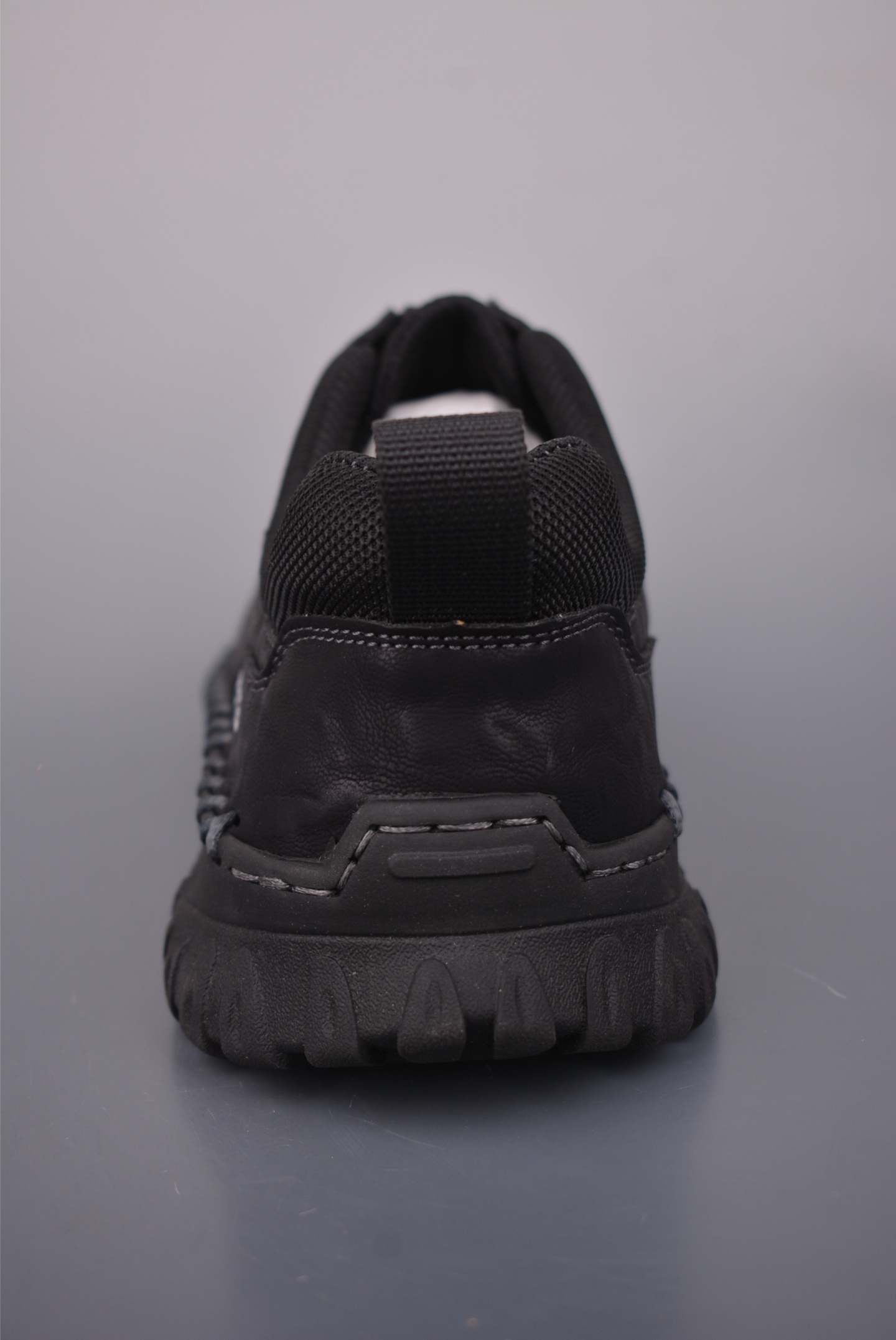 220 ECCO爱步跑步鞋百搭舒适 秋冬新款厚底休闲运动鞋男鞋 889988