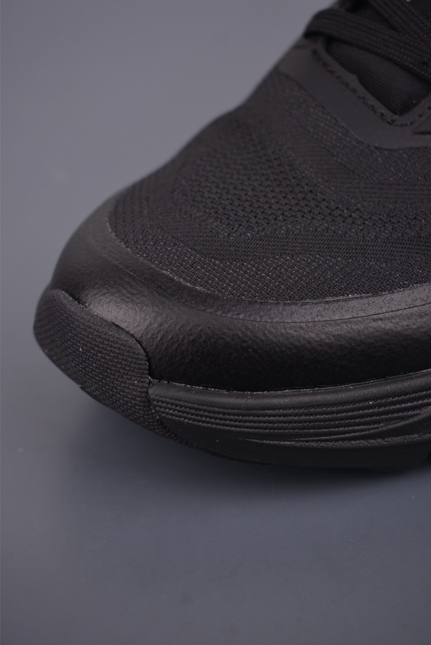 DESCENTE迪桑特 STREAN WIRE 时尚休闲运动覆盖防水男子越野跑鞋 D1339 RRN22