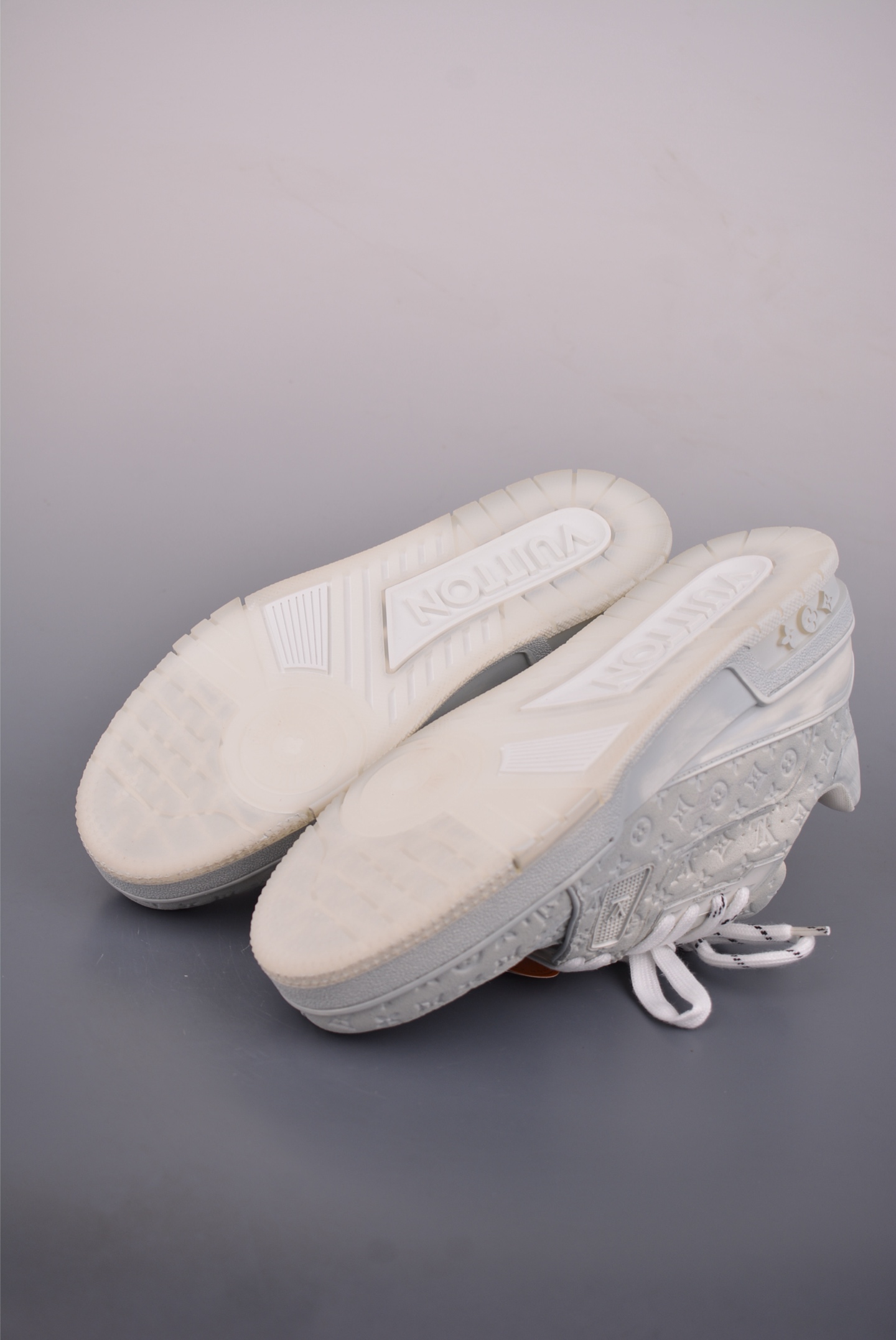 550 Tyler x Louis Vuitt水洗板鞋系列 路易威登 LV Trainer 联名款 低帮休闲板鞋