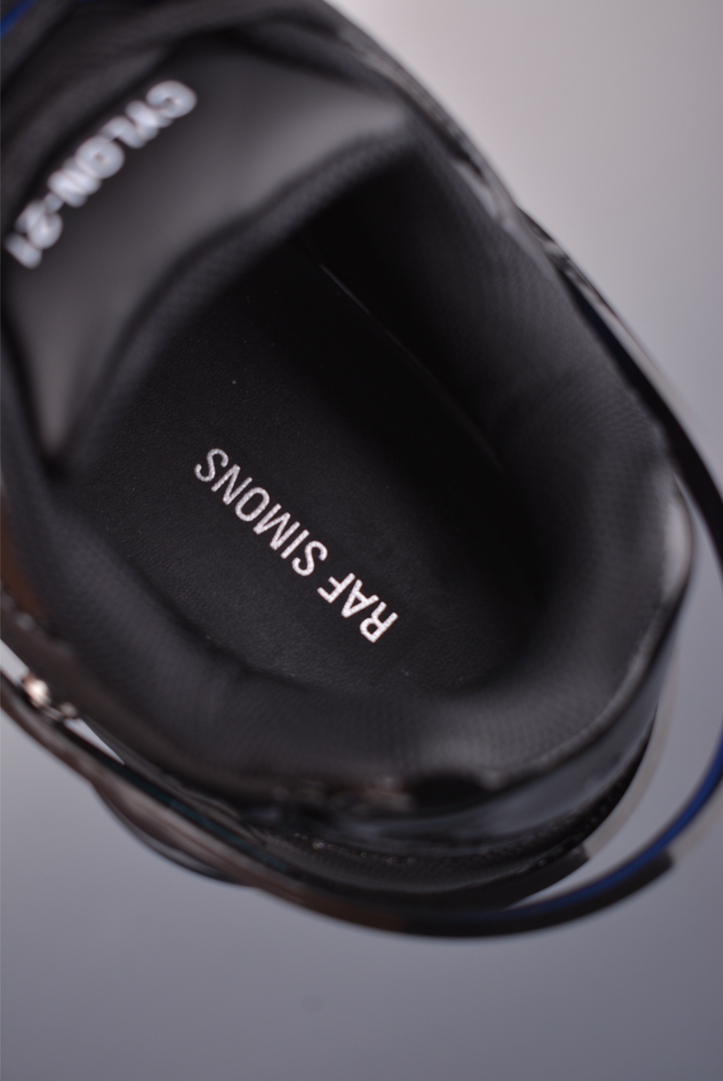 260 外贸爆款 RAF SIMONS Cylon-21 ”水泡” 先锋潮流 复古低帮休闲鞋 HR74000