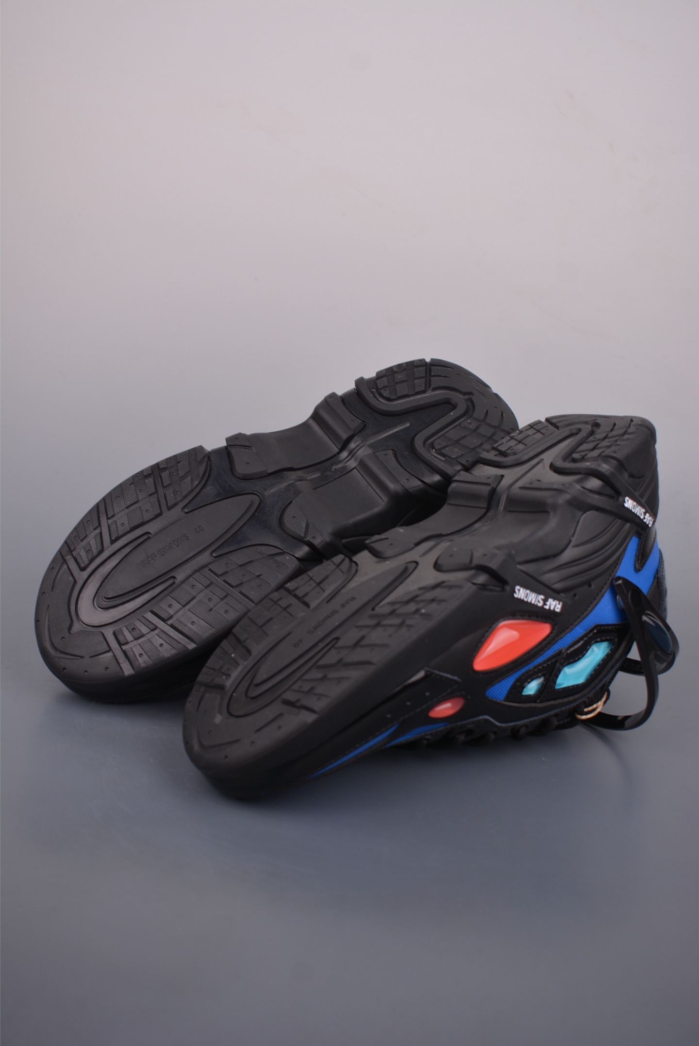 260 外贸爆款 RAF SIMONS Cylon-21 ”水泡” 先锋潮流 复古低帮休闲鞋 HR74000