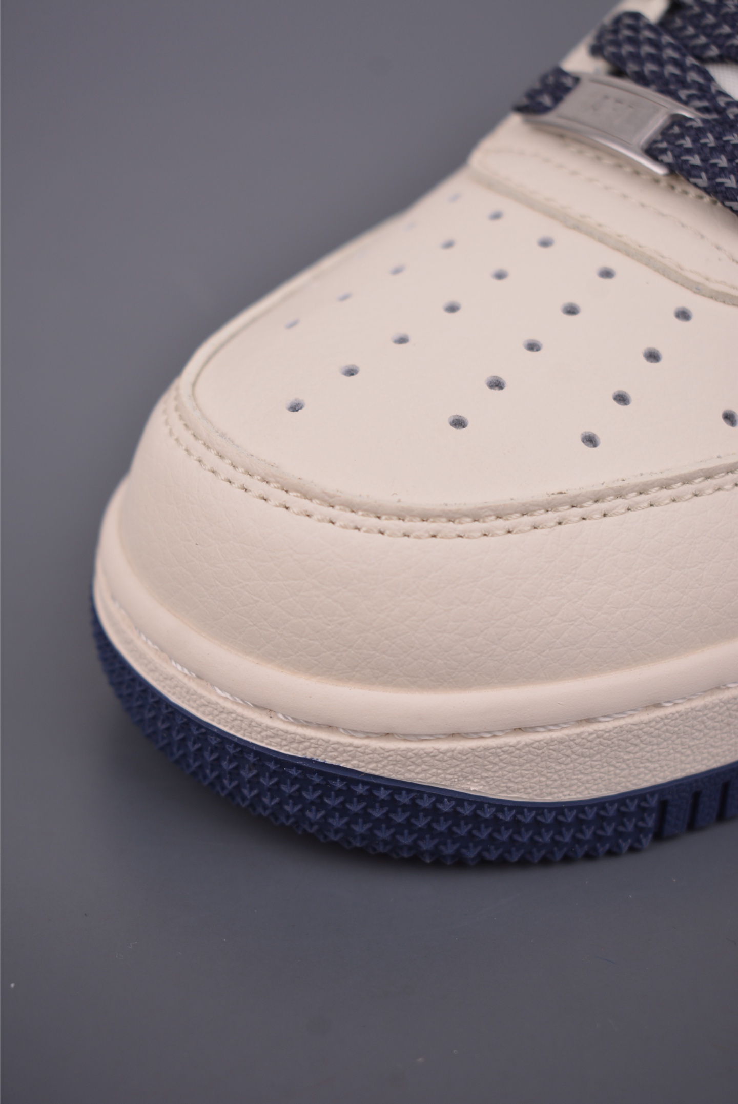 Nike Air Force 1 Low Supreme联名 JP8028-061