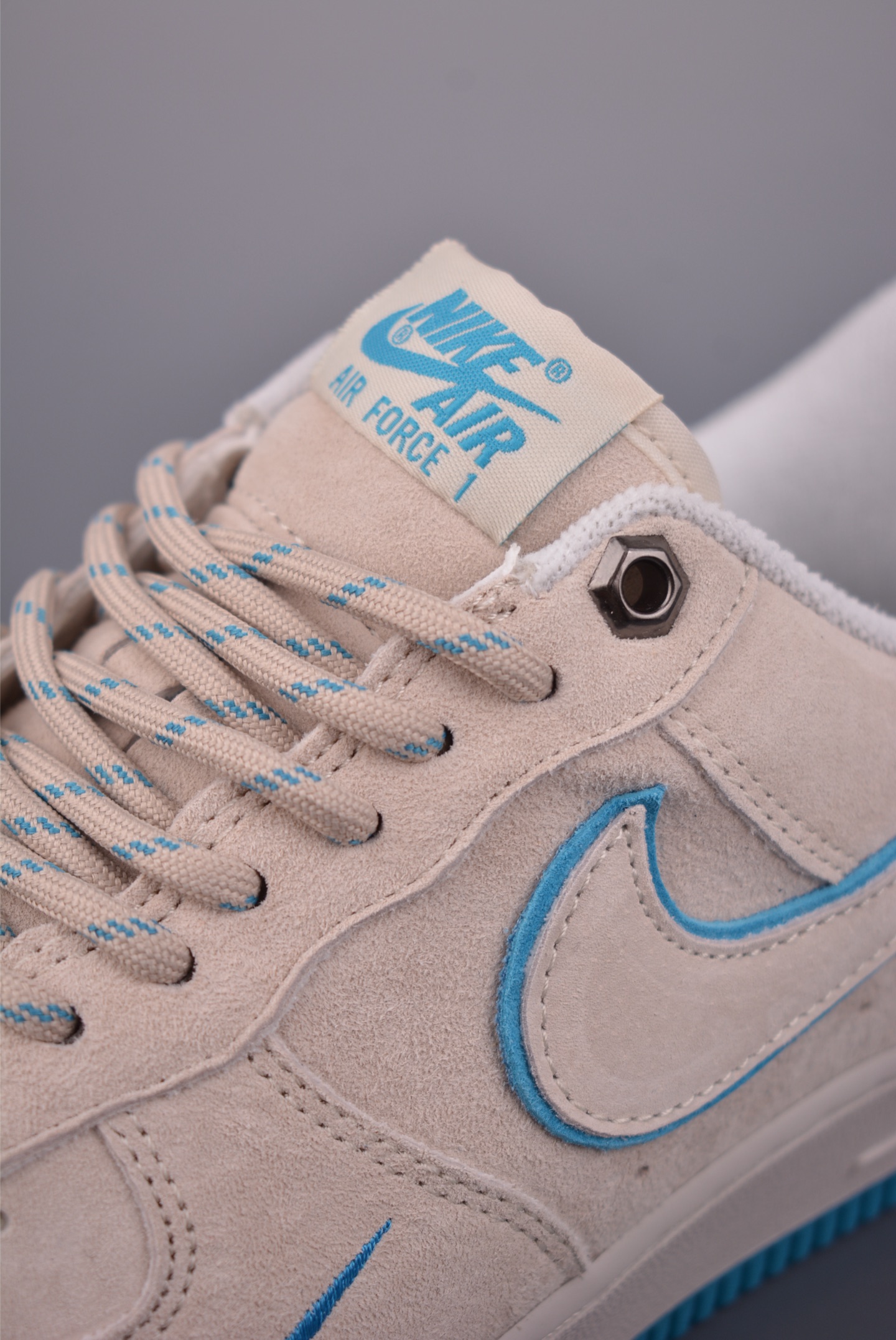 200 Nike Air Force 1 Low 翻毛皮灰蓝 DY9867-109