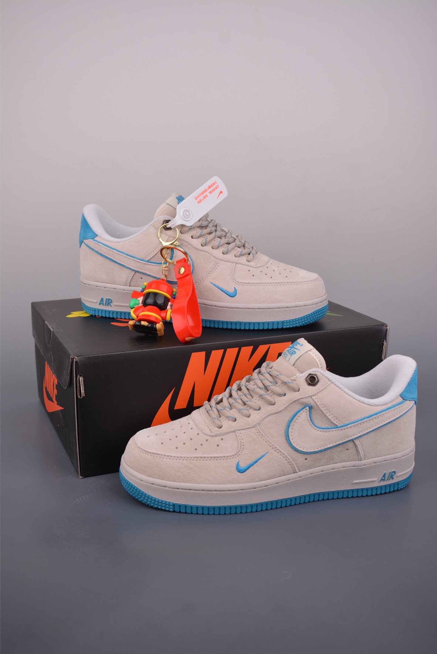 200 Nike Air Force 1 Low 翻毛皮灰蓝 DY9867-109
