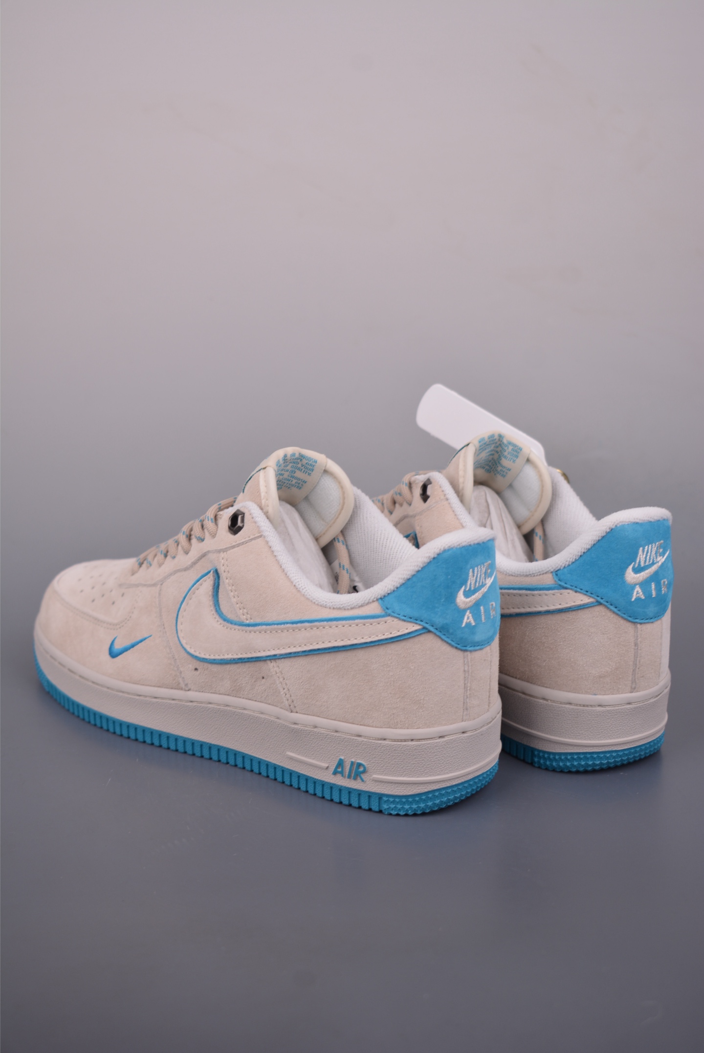 200 Nike Air Force 1 Low 翻毛皮灰蓝 DY9867-109