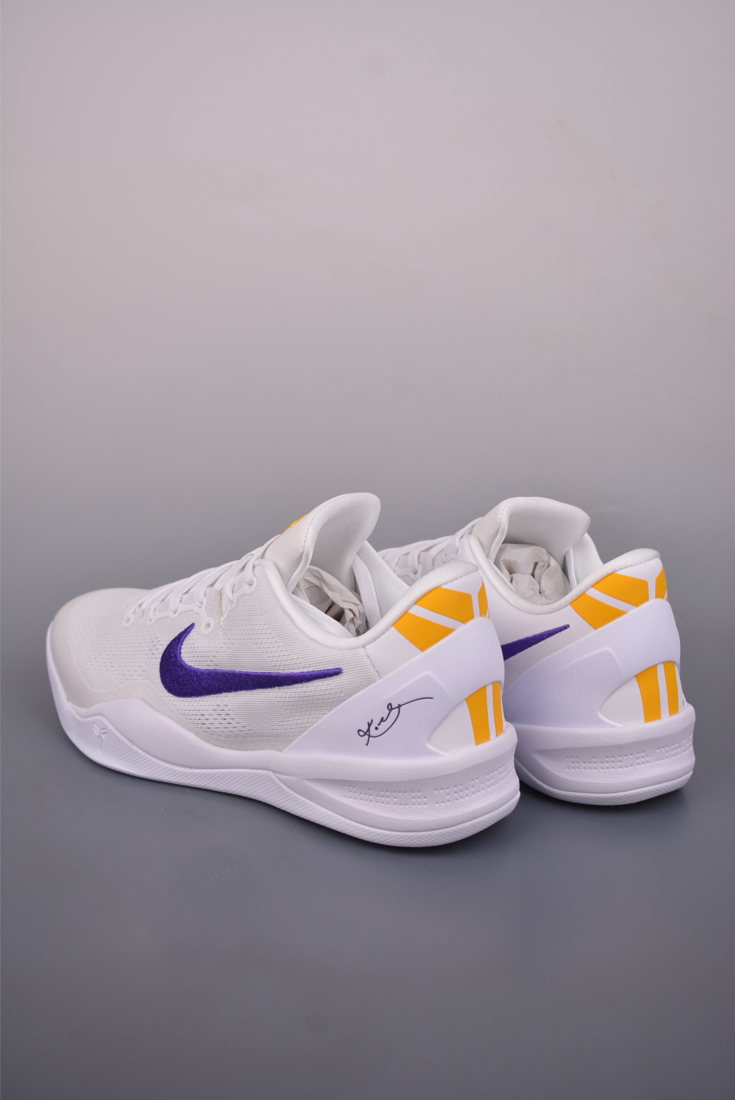 260 致敬Kobi 情怀满满 BOSS版本 NIKE KOBE 8 SYSTEM 科比八代 内置元年缓震气垫 HF9550-100