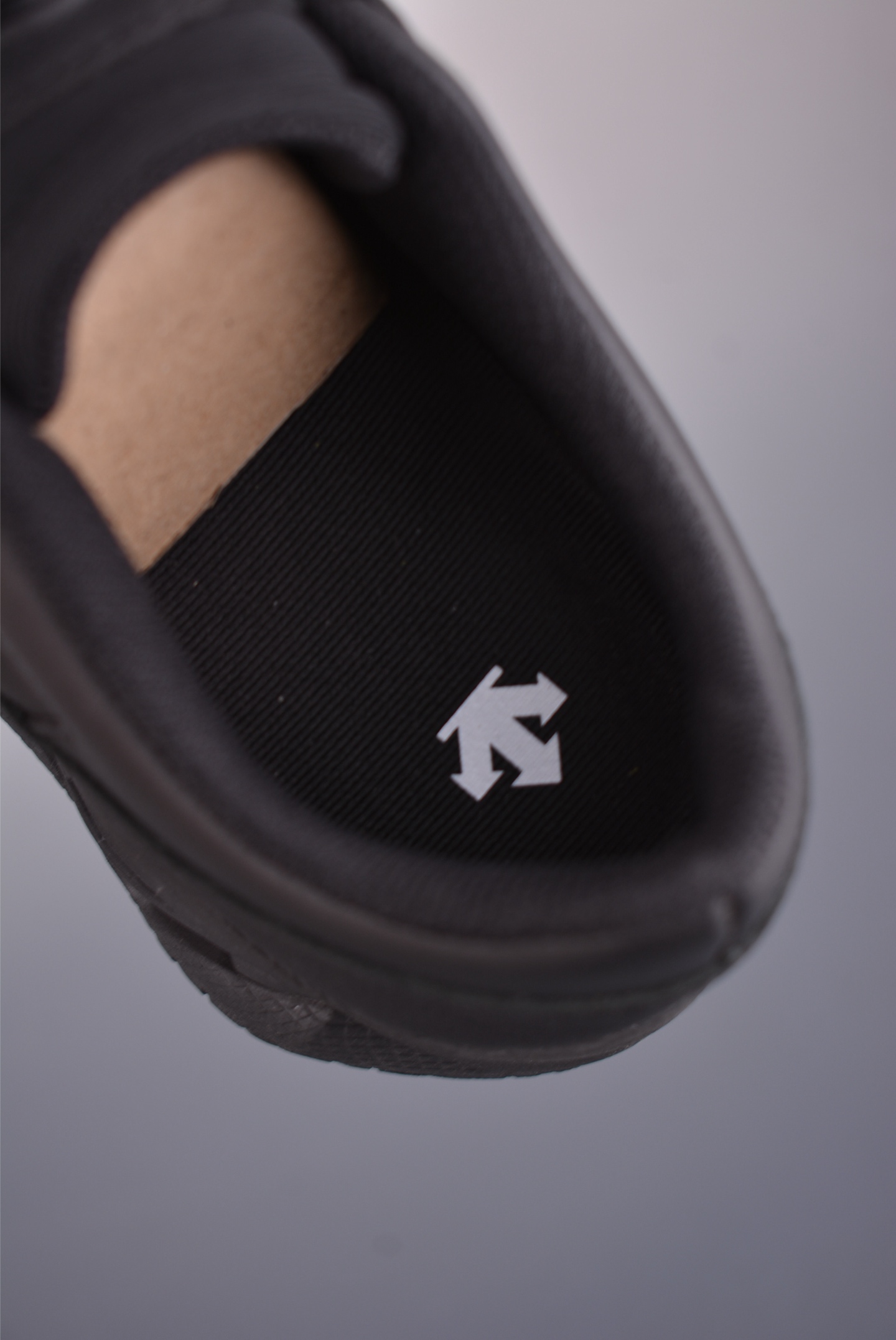 360 DESCENTE迪桑特 CIRCUIT LTR WIRE 2.0 D3331-RRN3B