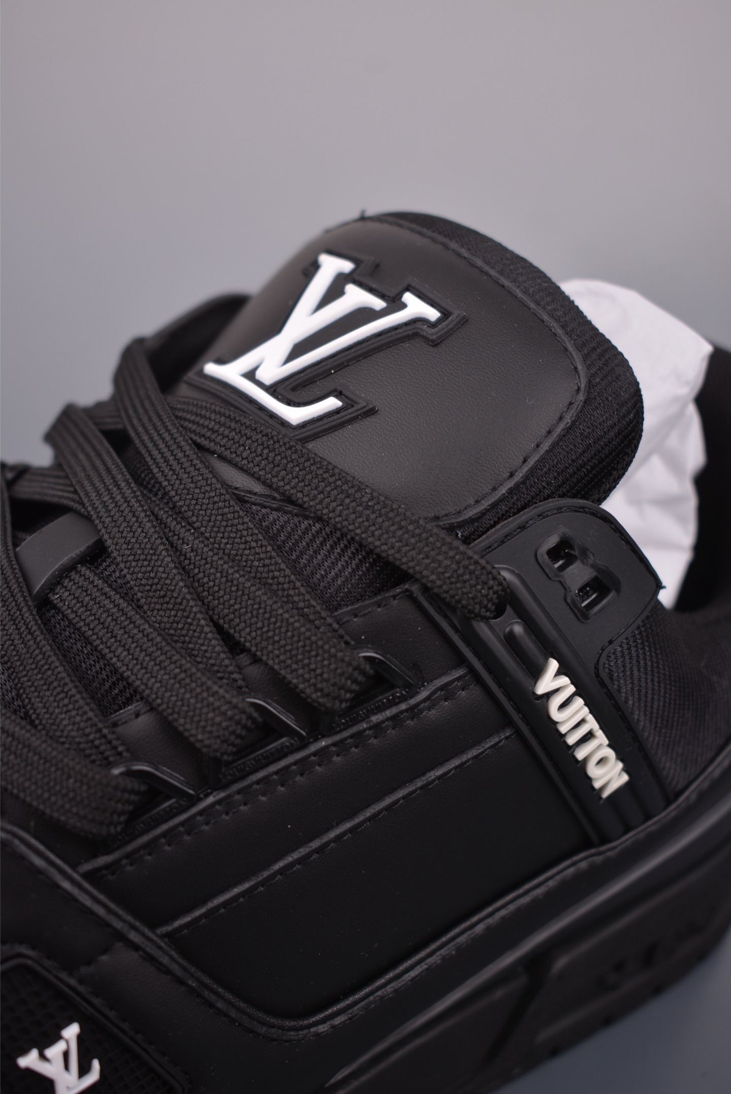 450 LOUIS VUITT路易威登 LV Trainer Nigo联名 FW25 牛皮革 1AJ128