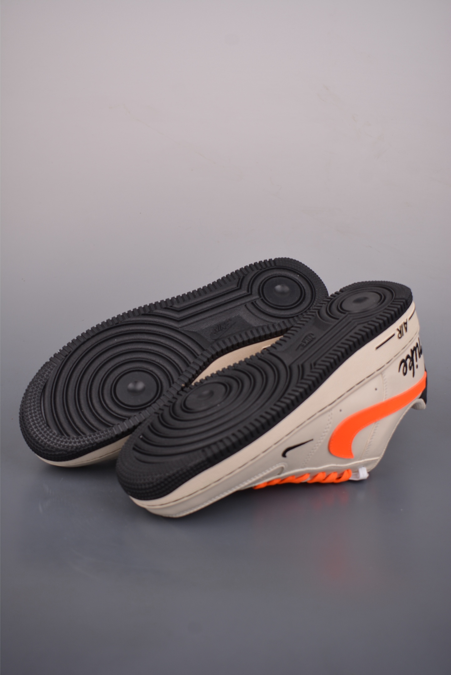 260 Nike Air Force 1 Low 黑橙联名 NH0601-582