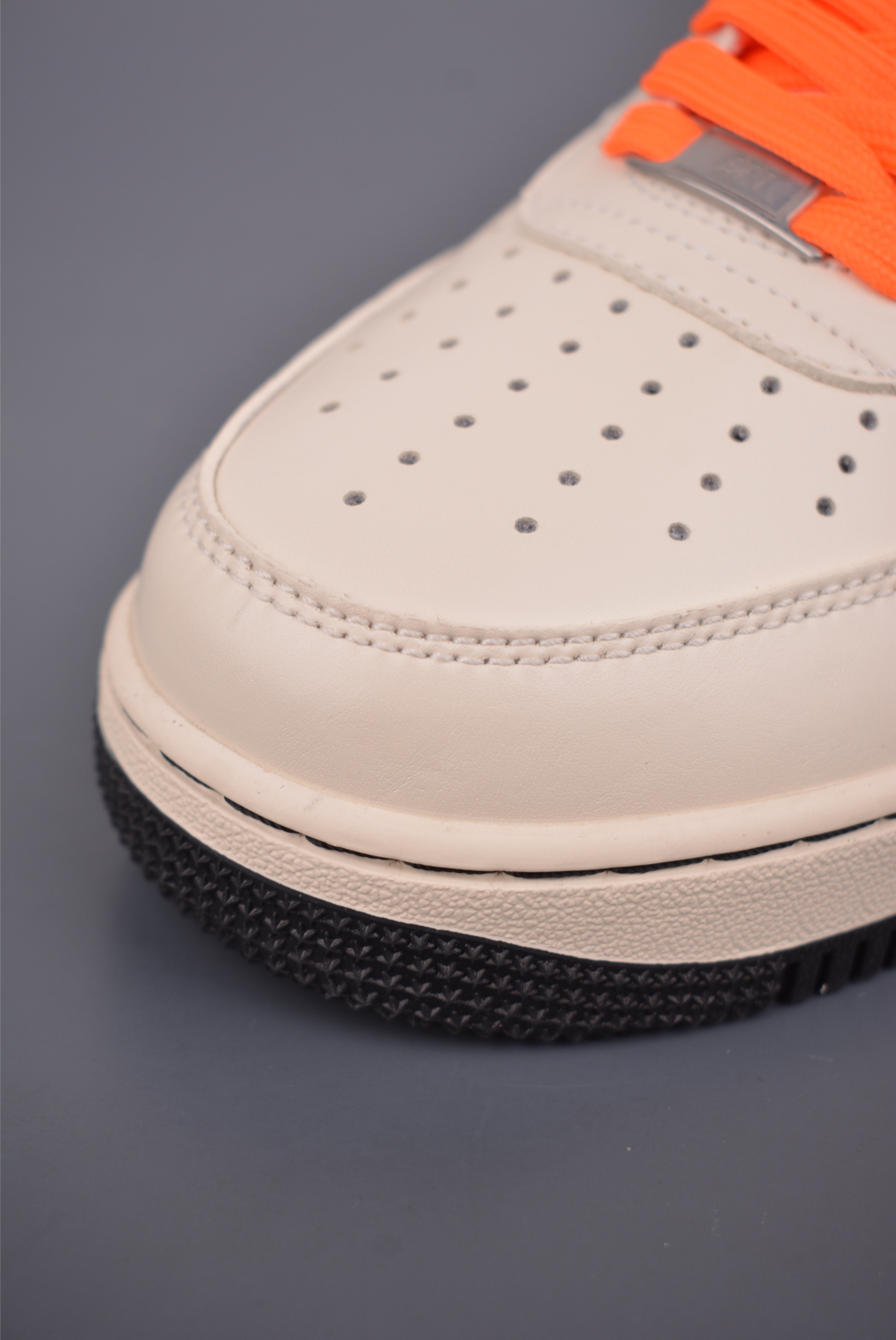 260 Nike Air Force 1 Low 黑橙联名 NH0601-582