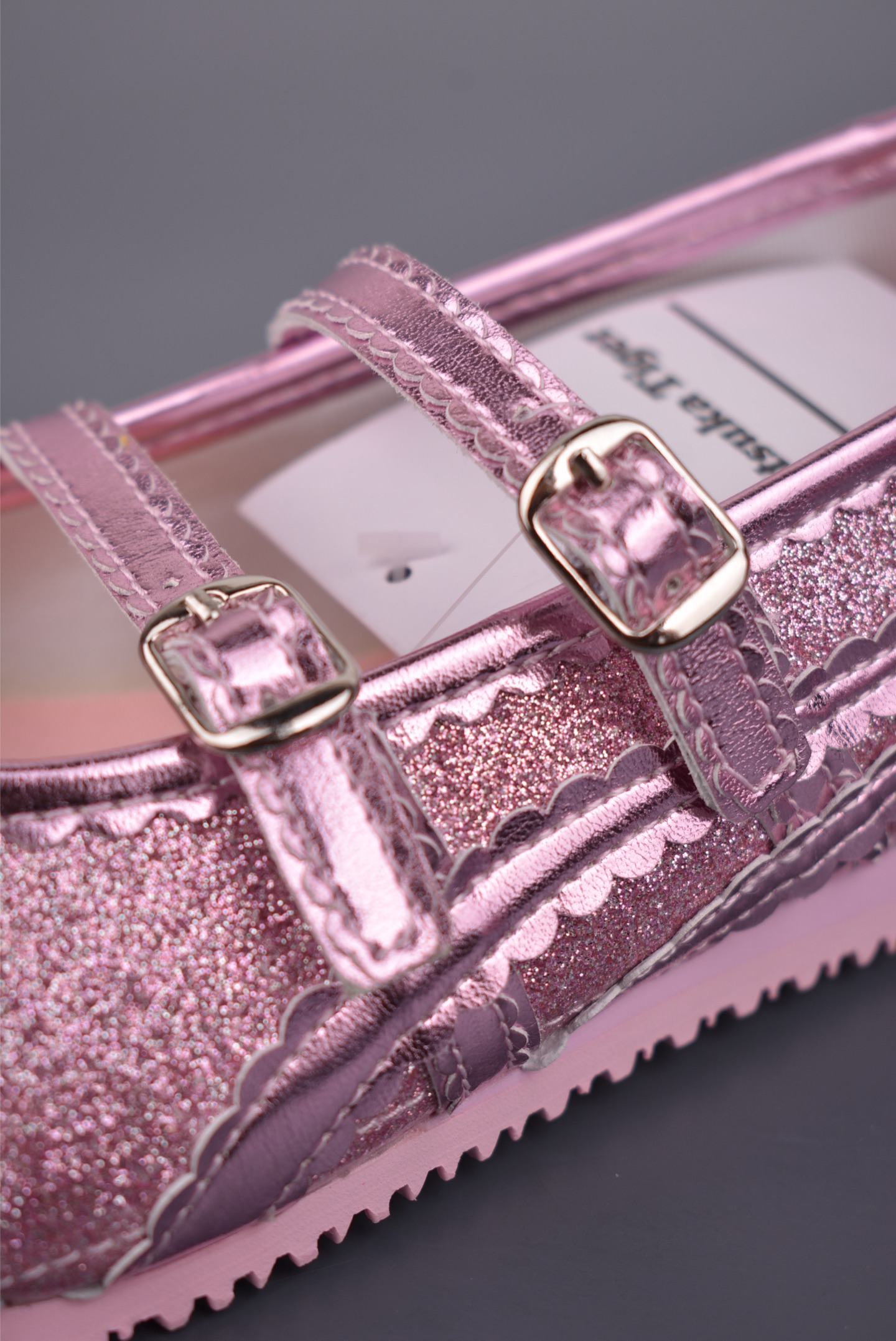 140 玛丽珍 任敏同款 舒适轻盈平跟玛丽珍鞋 1182A677