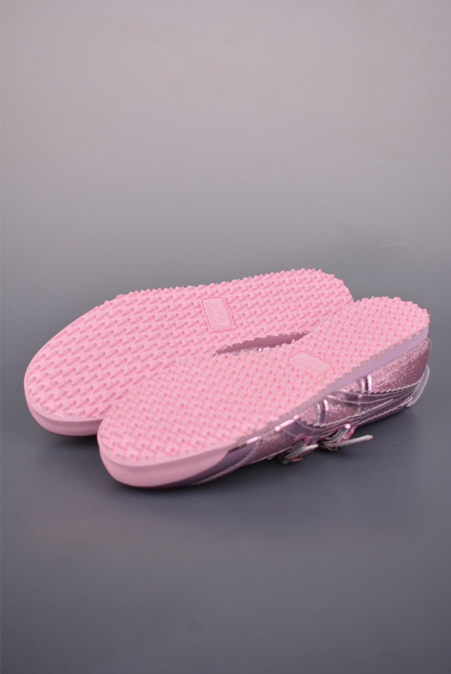 140 玛丽珍 任敏同款 舒适轻盈平跟玛丽珍鞋 1182A677