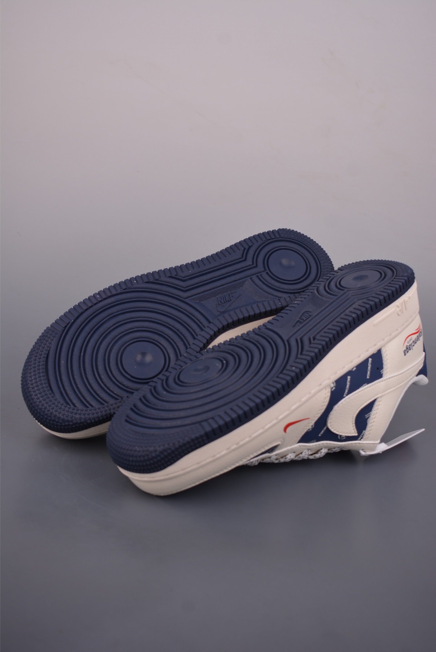 260 Nike Air Force 1 Low 巴黎世家联名 XS1958-628