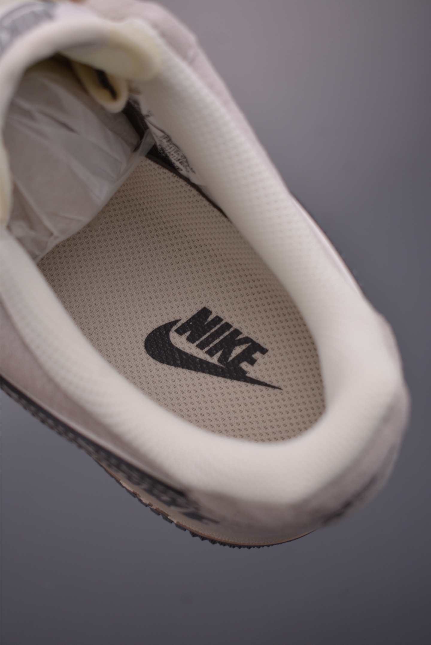 260 Nike Air Force 1 Low 米灰条纹 JP8028-071