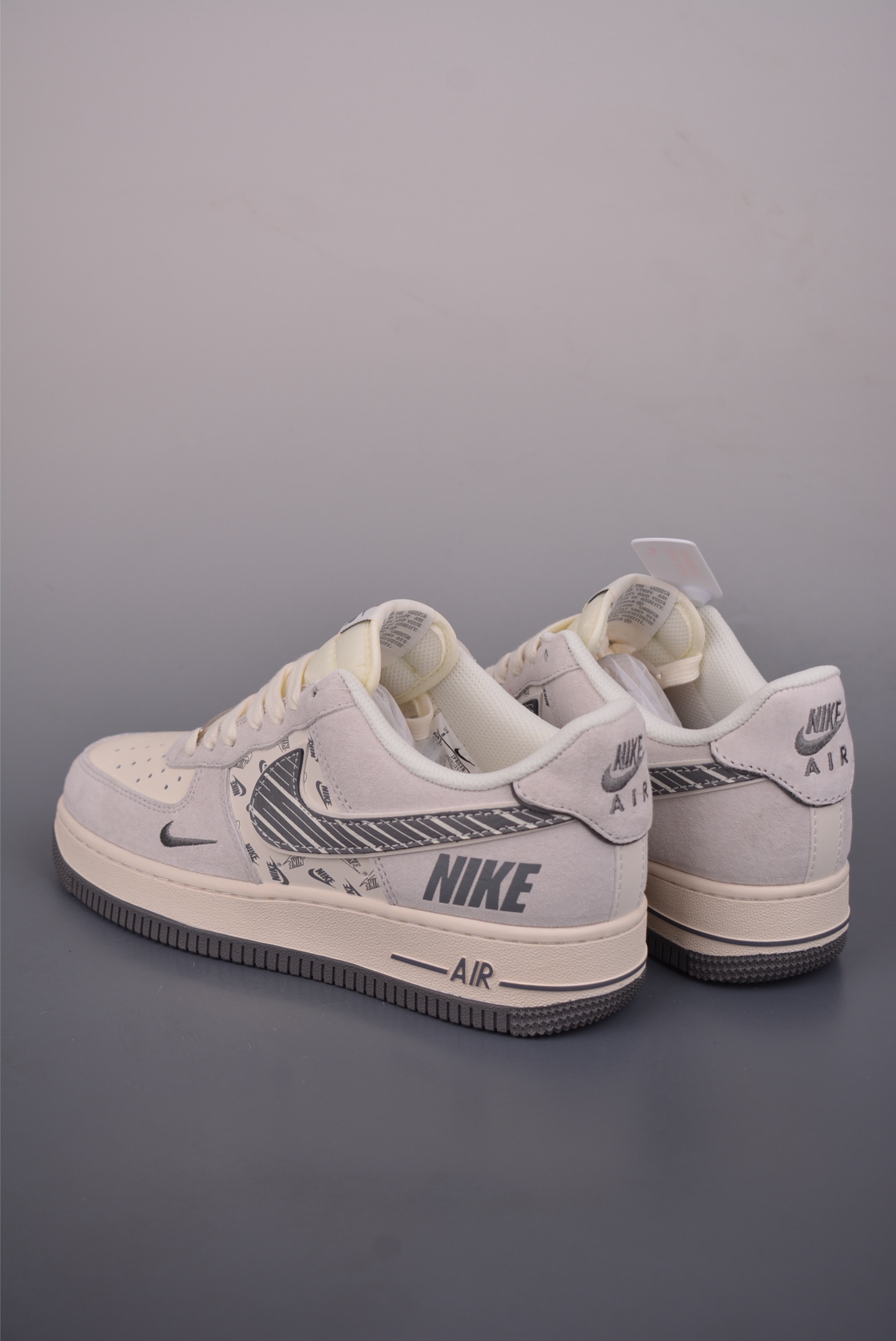 260 Nike Air Force 1 Low 米灰条纹 JP8028-071