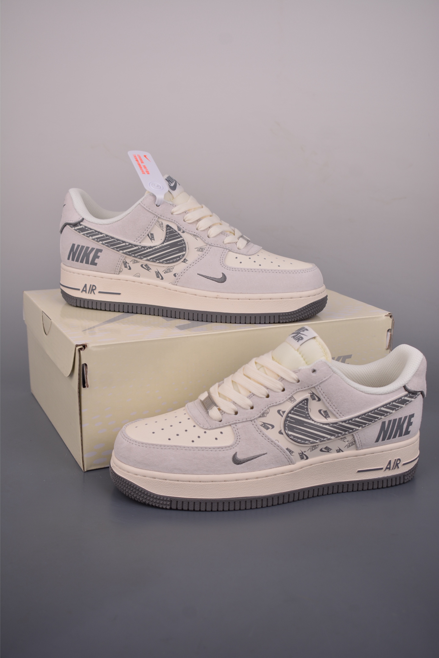260 Nike Air Force 1 Low 米灰条纹 JP8028-071