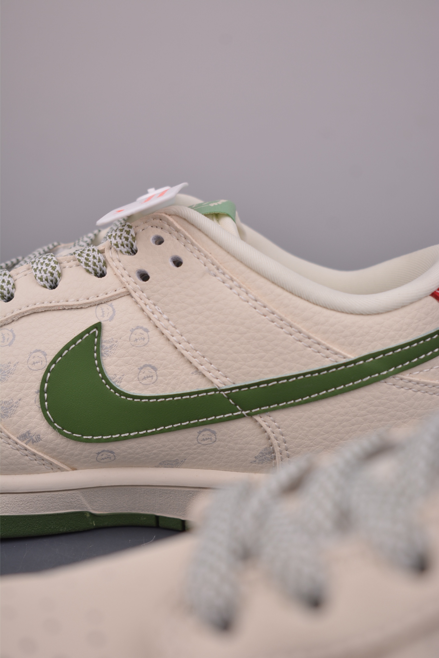 280 Nike SB Dunk Low 鬼脸联名 DS6608-018