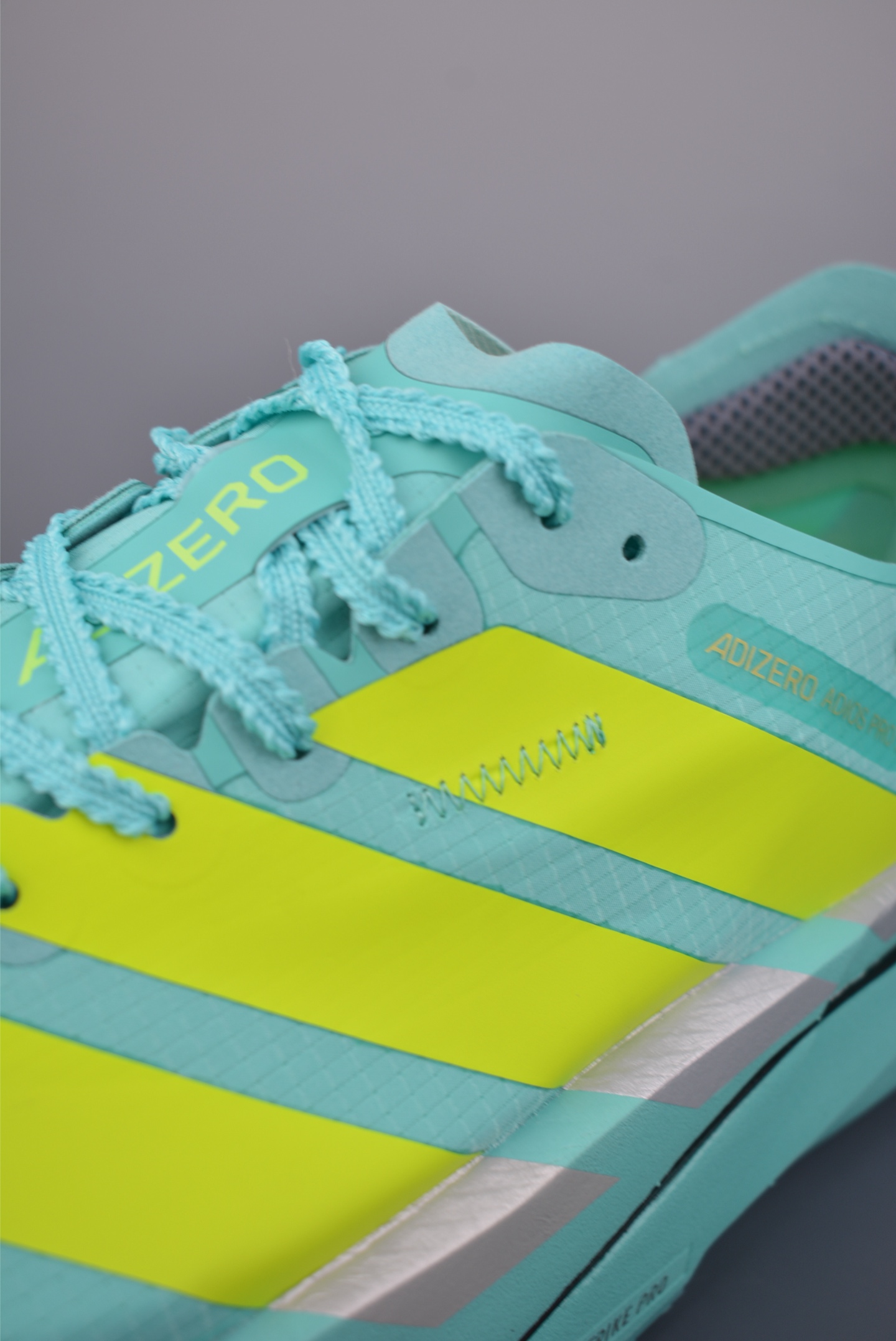 180 AdidAdizero Adios 5 M 阿迪超轻透气缓震跑鞋 全掌碳板 K18211