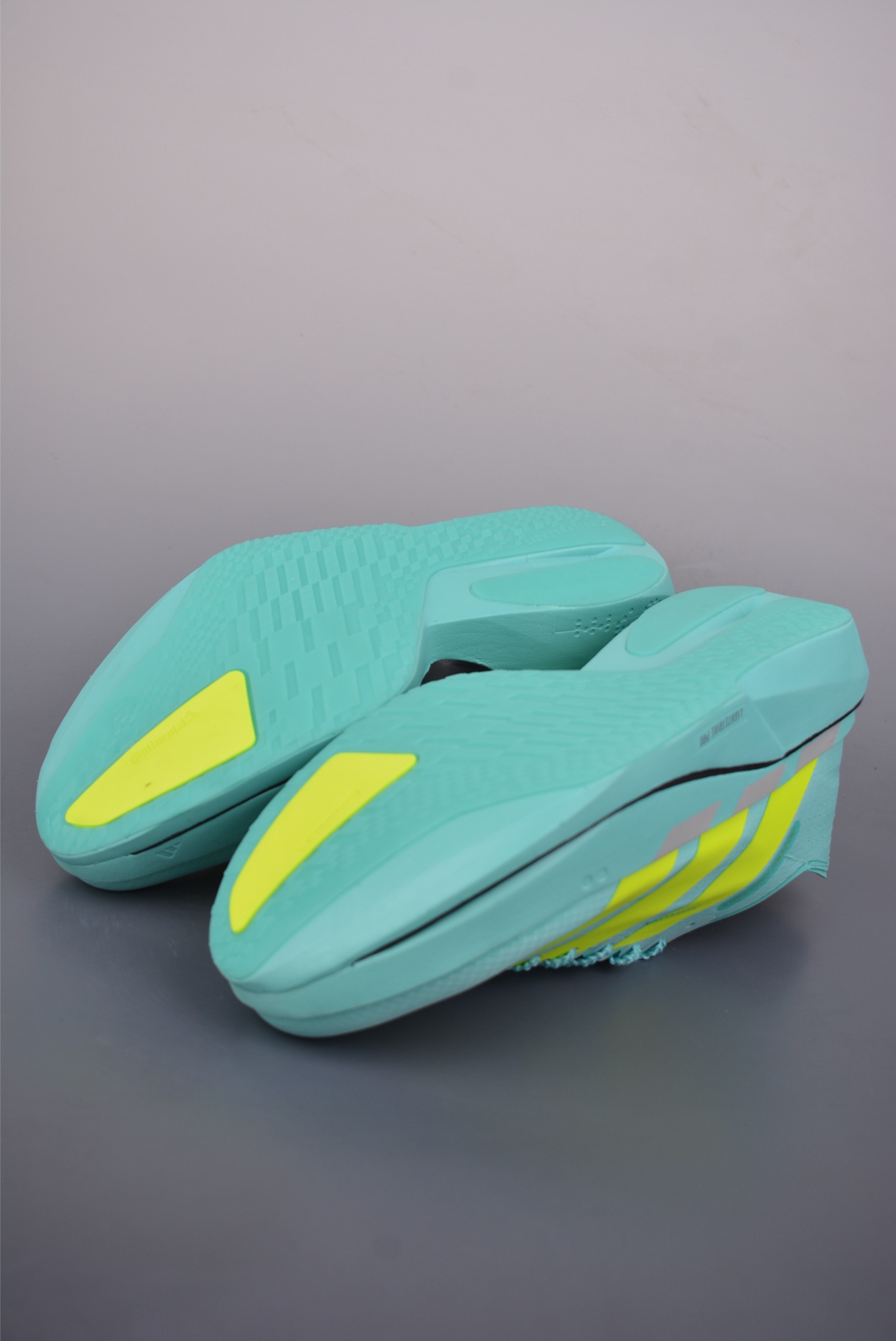 180 AdidAdizero Adios 5 M 阿迪超轻透气缓震跑鞋 全掌碳板 K18211