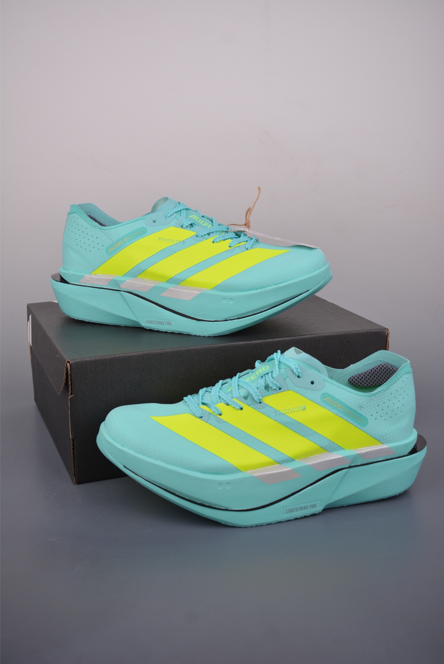 180 AdidAdizero Adios 5 M 阿迪超轻透气缓震跑鞋 全掌碳板 K18211