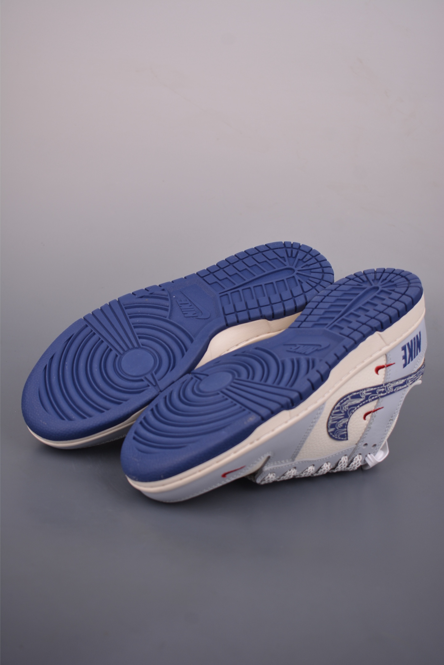 Nike SB Dunk Low 米蓝纹 HS1239-009