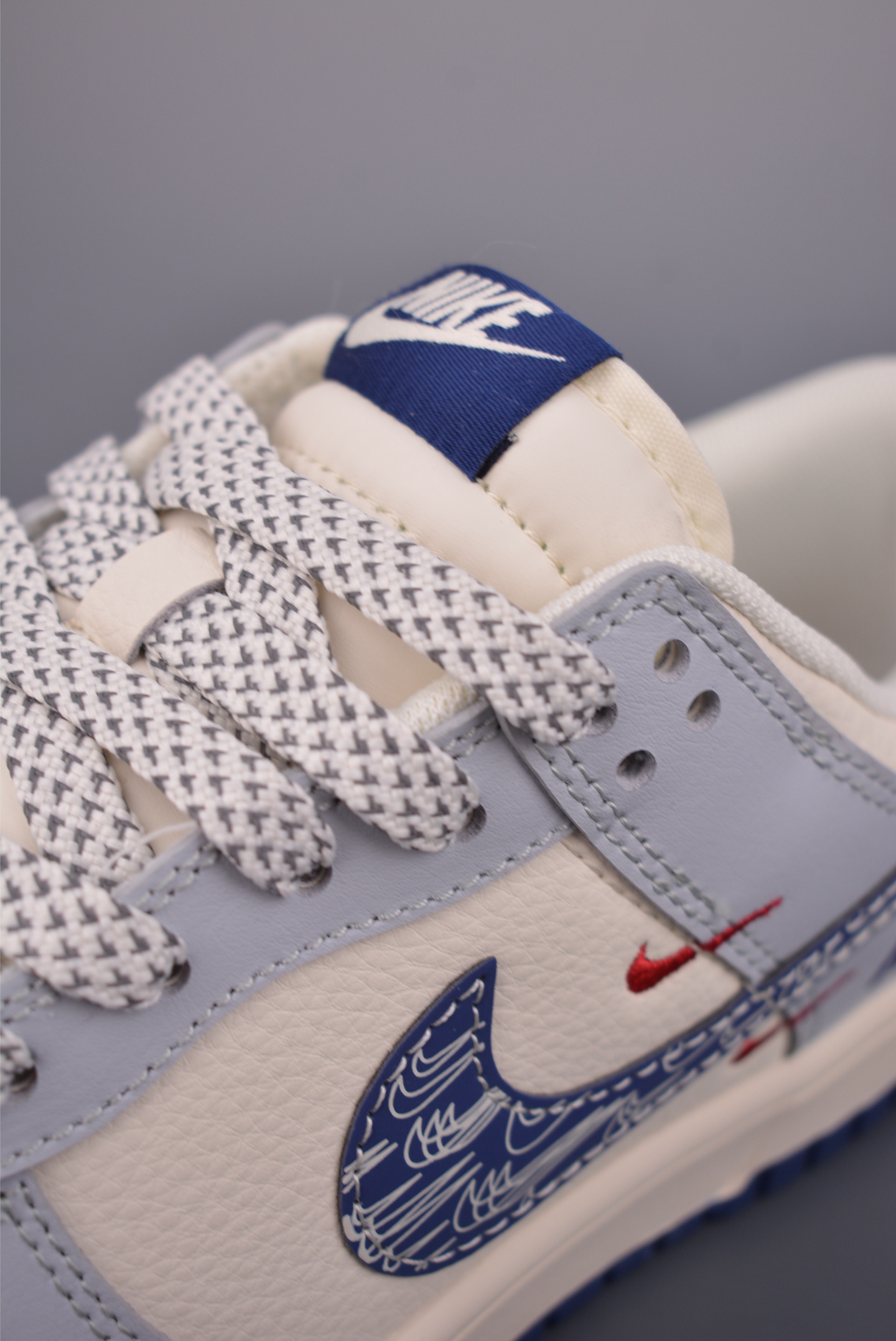 Nike SB Dunk Low 米蓝纹 HS1239-009