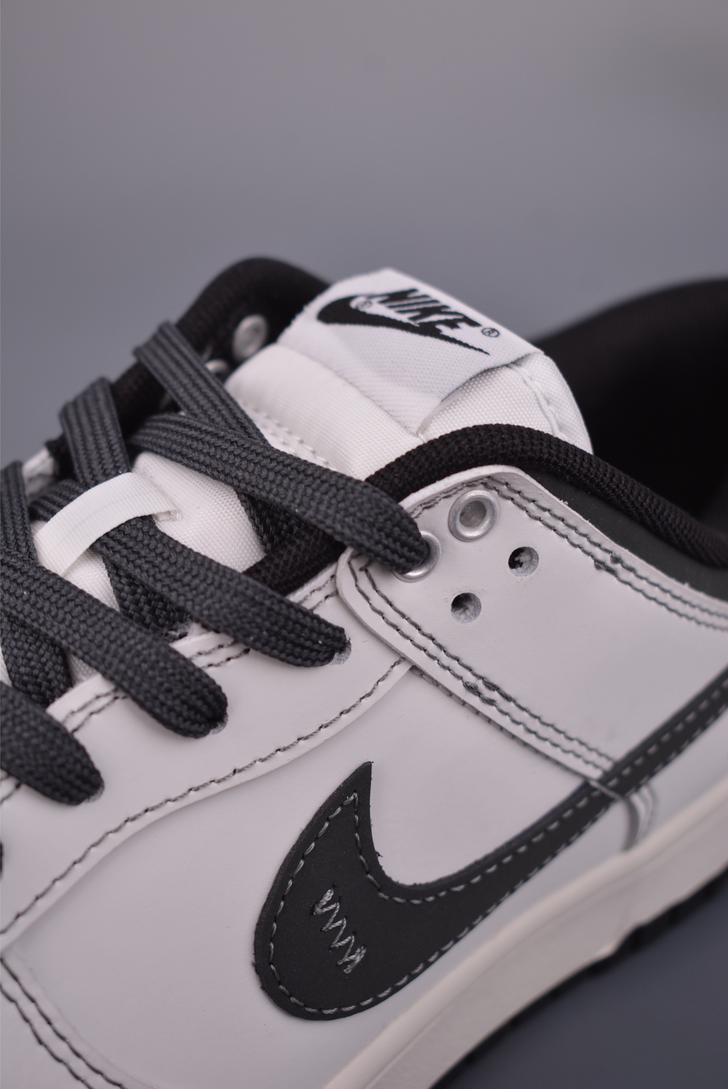 Nike SB Dunk Low 米黑 WB0414-026