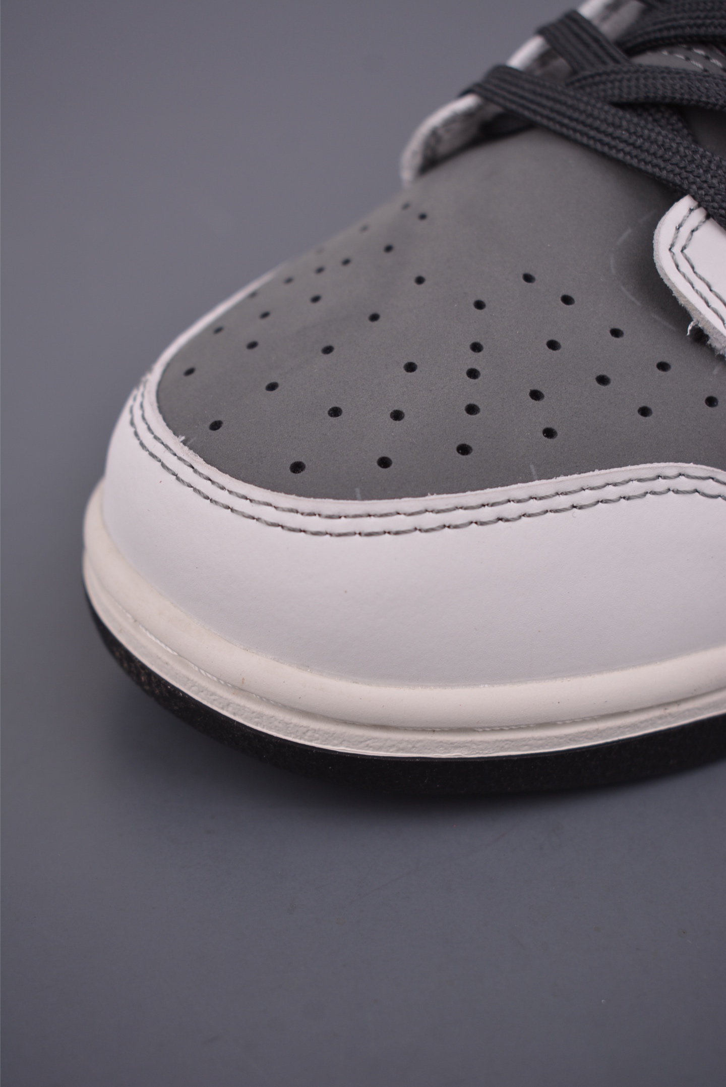 Nike SB Dunk Low 米黑 WB0414-026