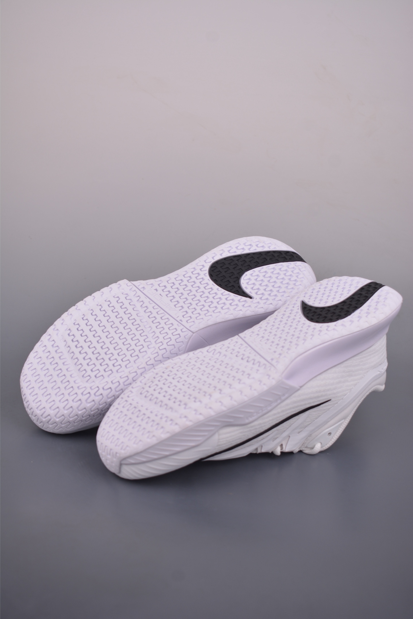 180 Nike Vapor Pro 3 减震防滑透气 低帮网球鞋 FZ2161-101