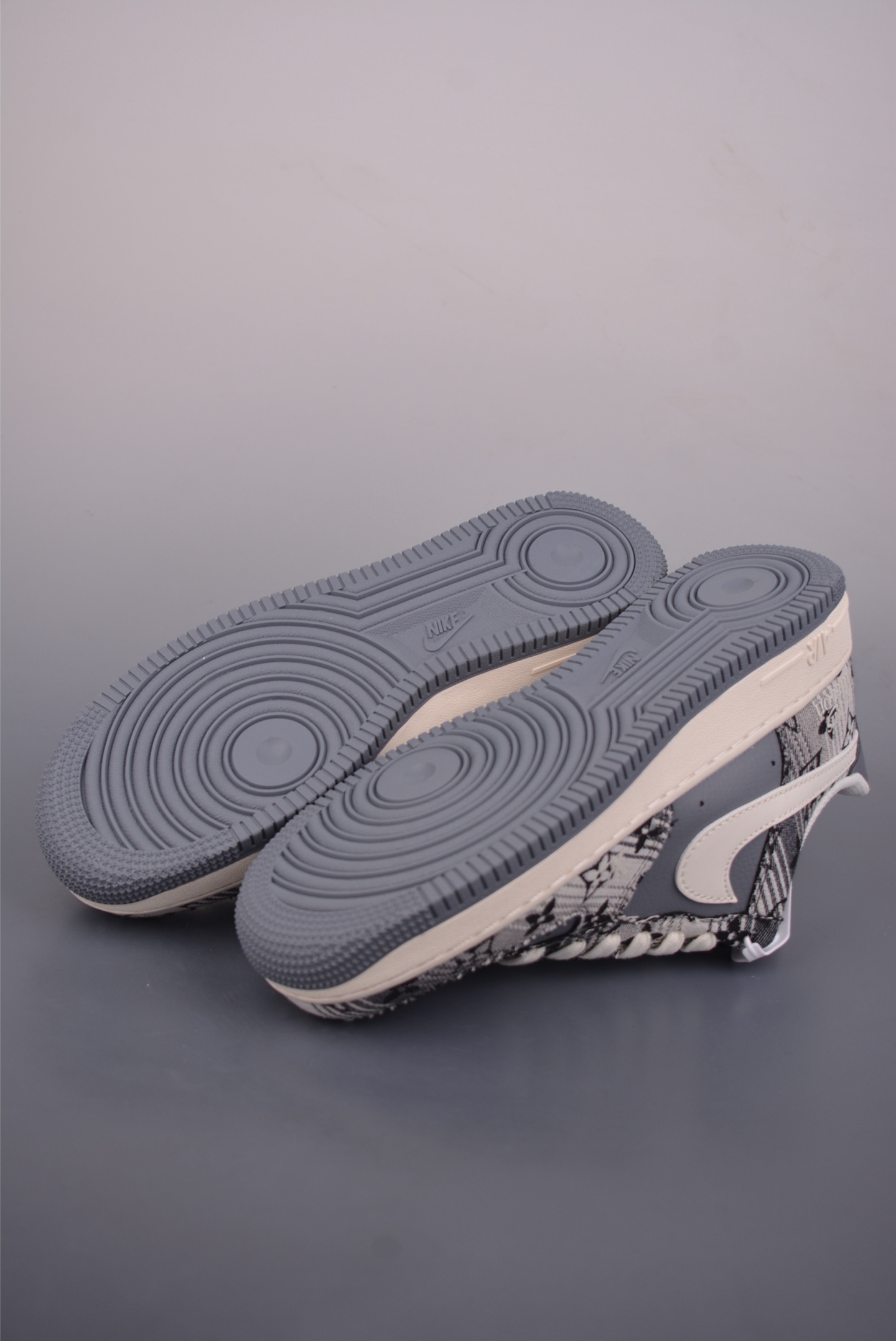 260 Nike Air Force 1 Low LV联名 XS1958-583