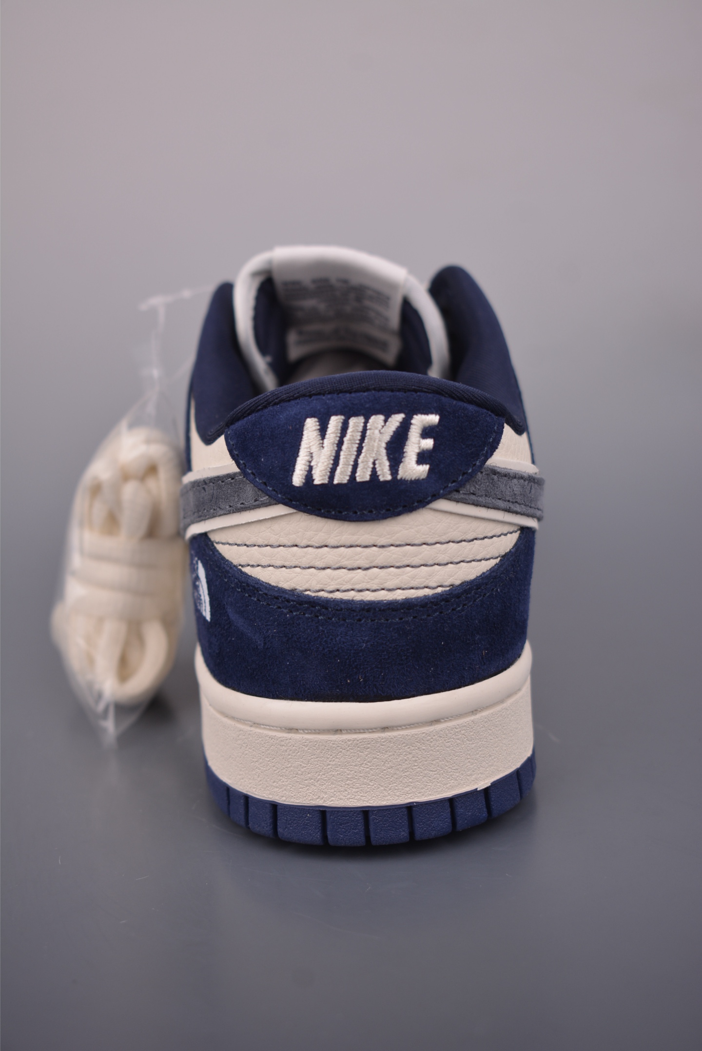 280 Nike SB Dunk Low 北面联名 MN1688-102