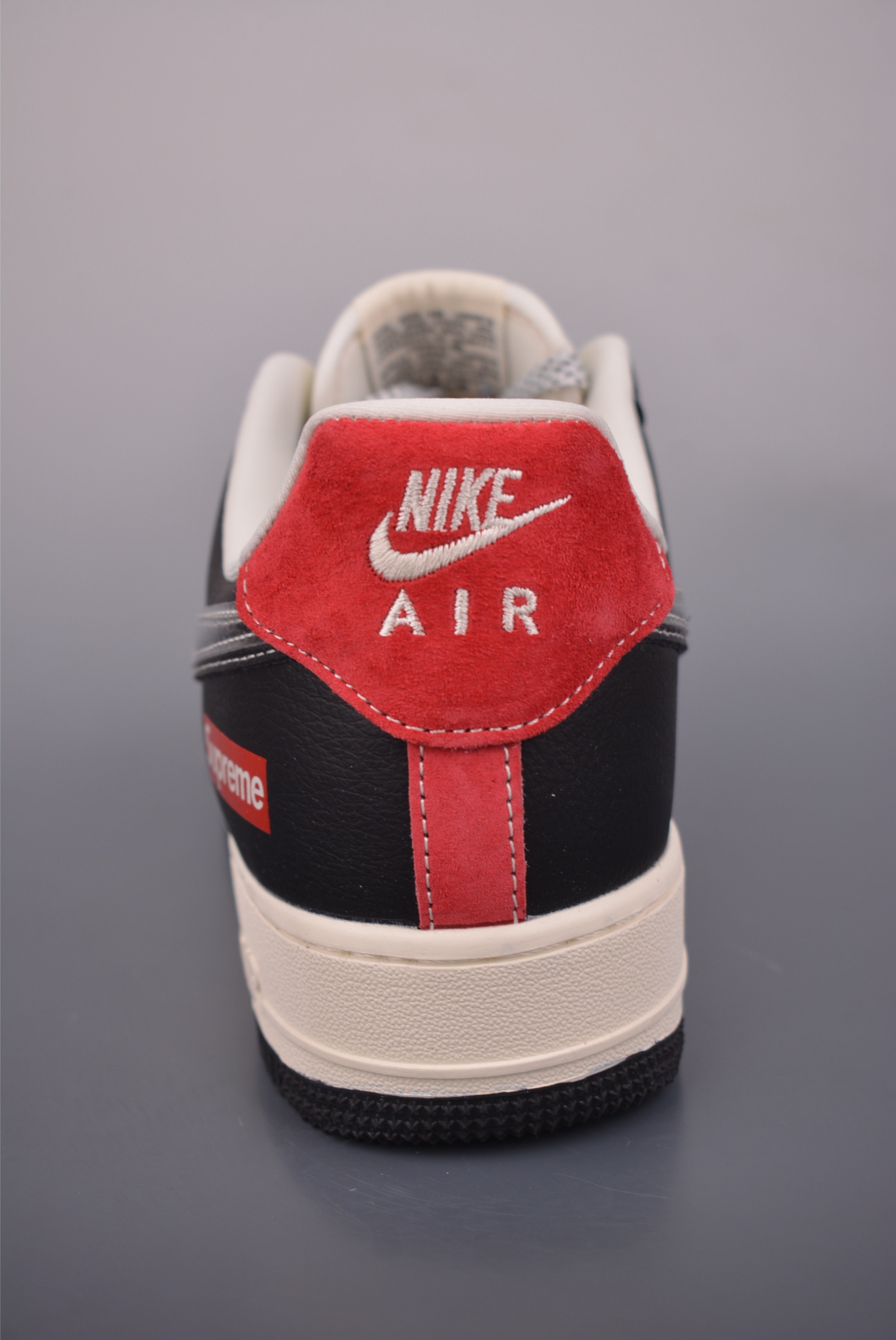 260 Nike Air Force 1 Low Supreme联名 DF0188-106