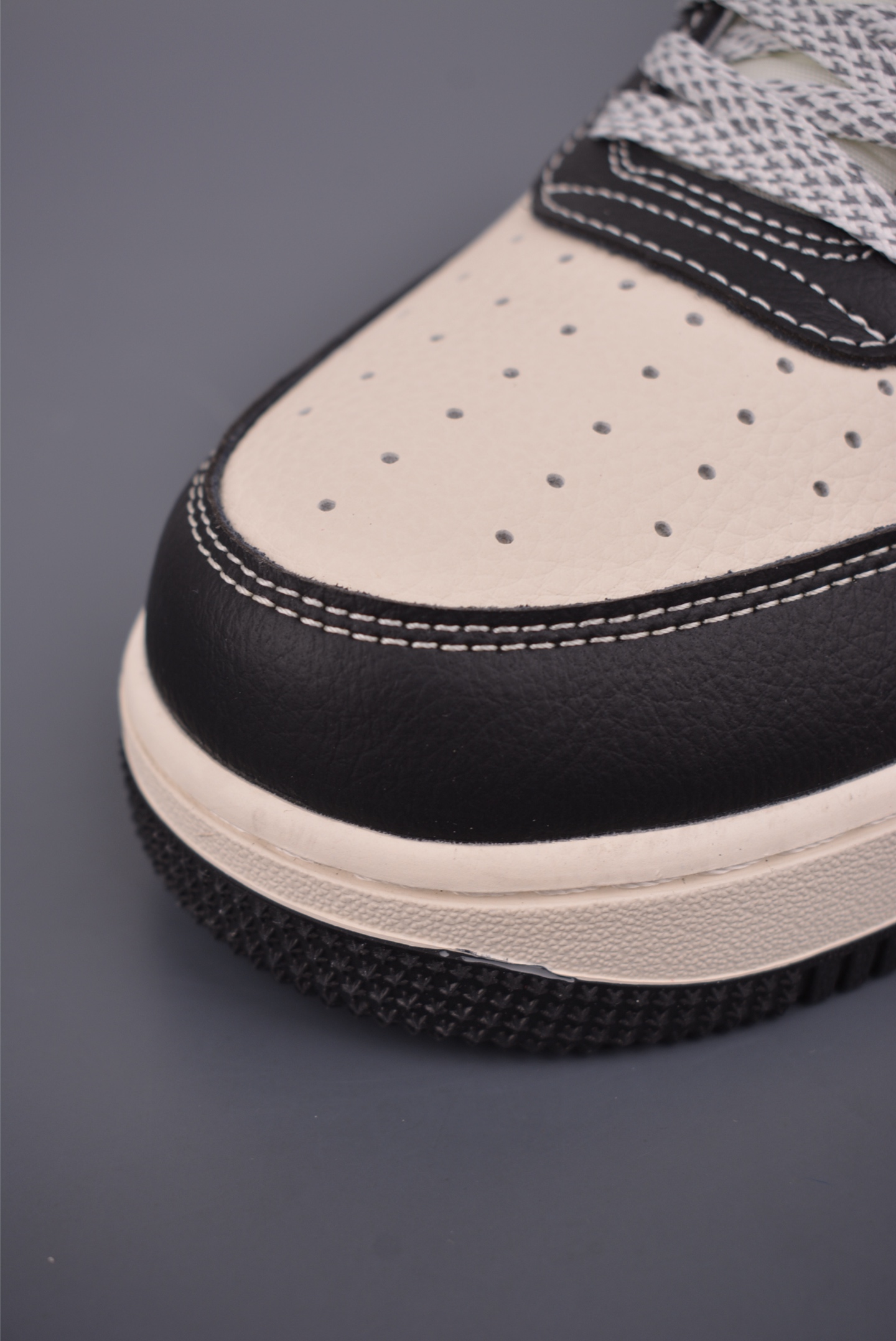 260 Nike Air Force 1 Low Supreme联名 DF0188-106