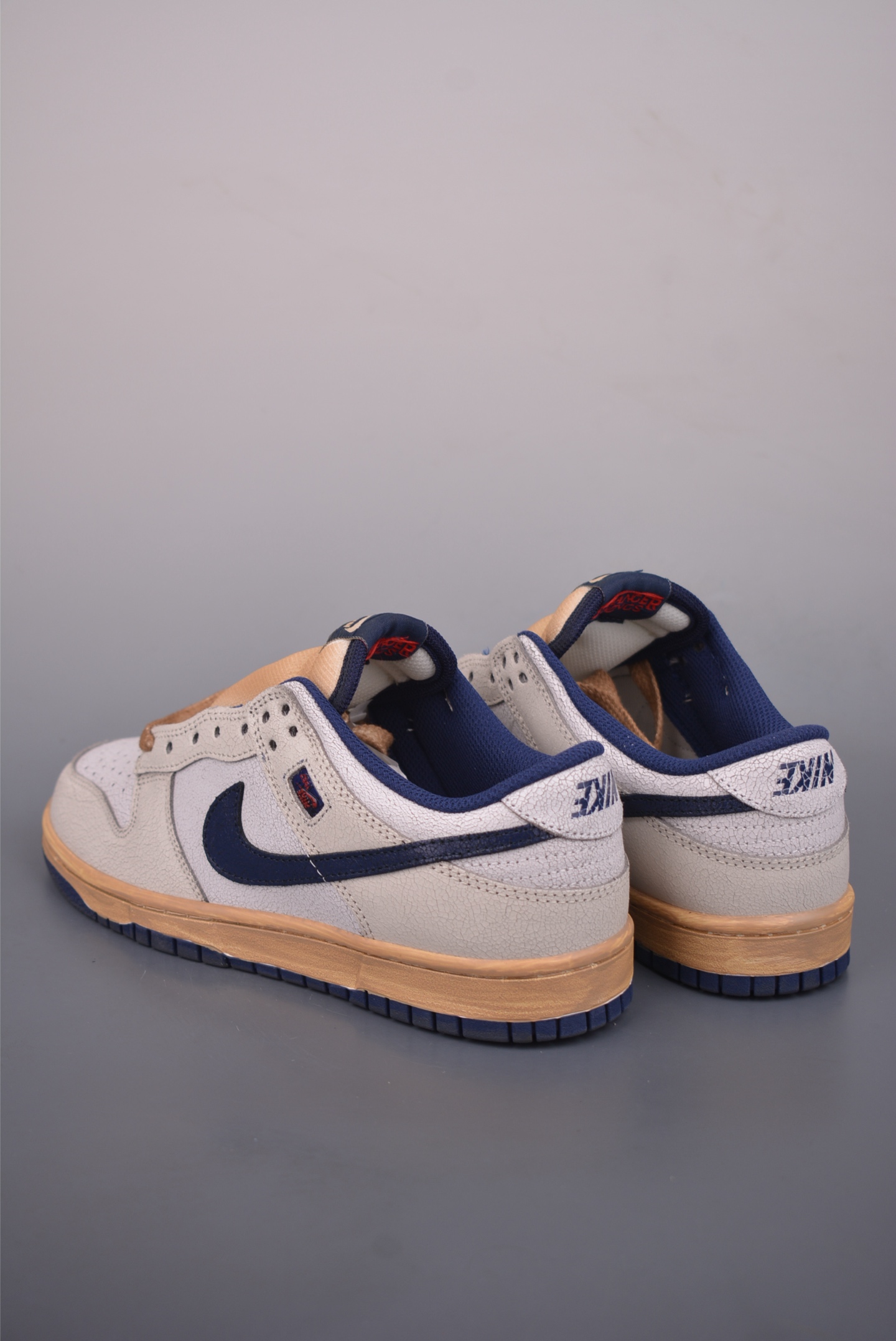 240 Nike SB Dunk Low 灰蓝 IH6766-001