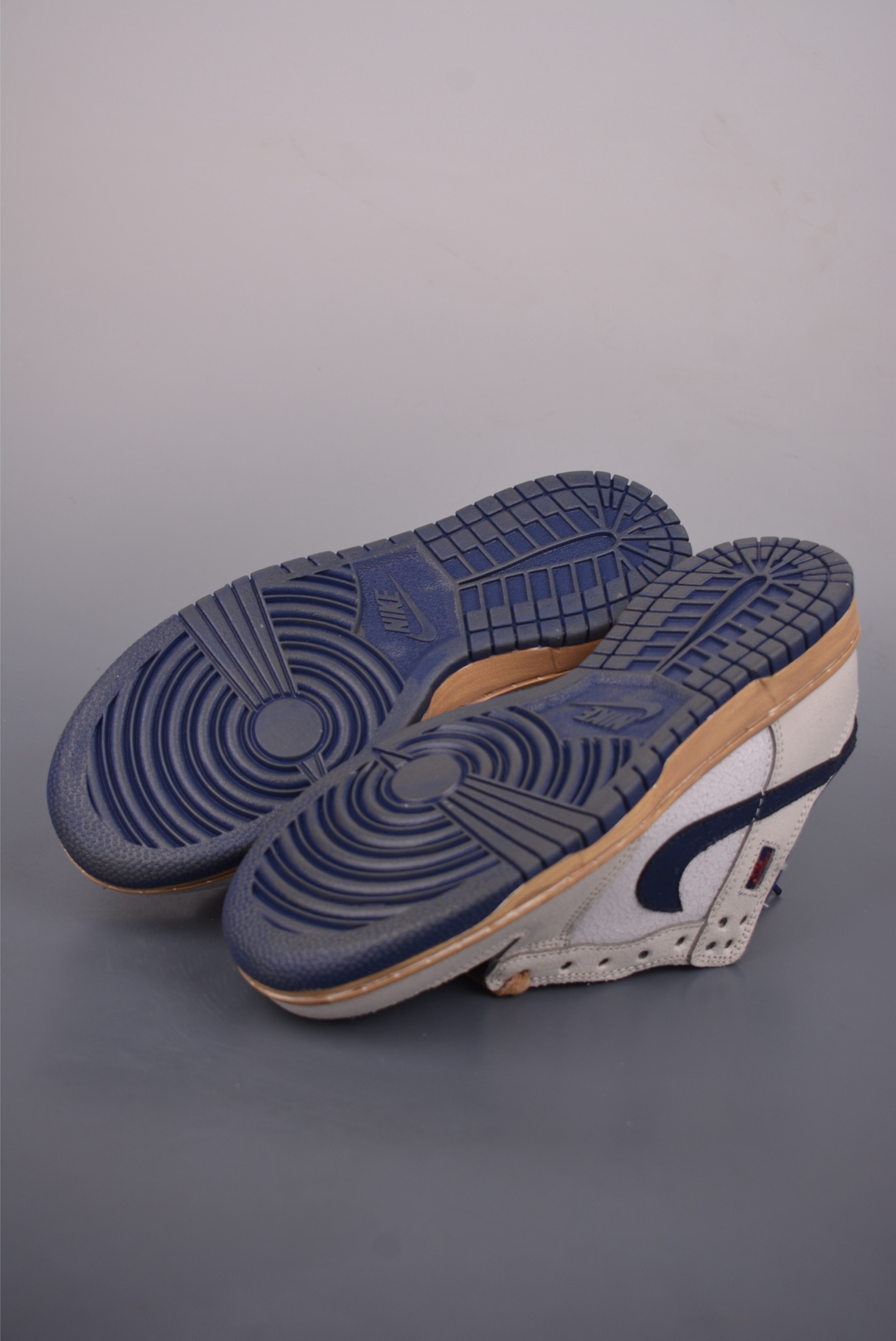 240 Nike SB Dunk Low 灰蓝 IH6766-001