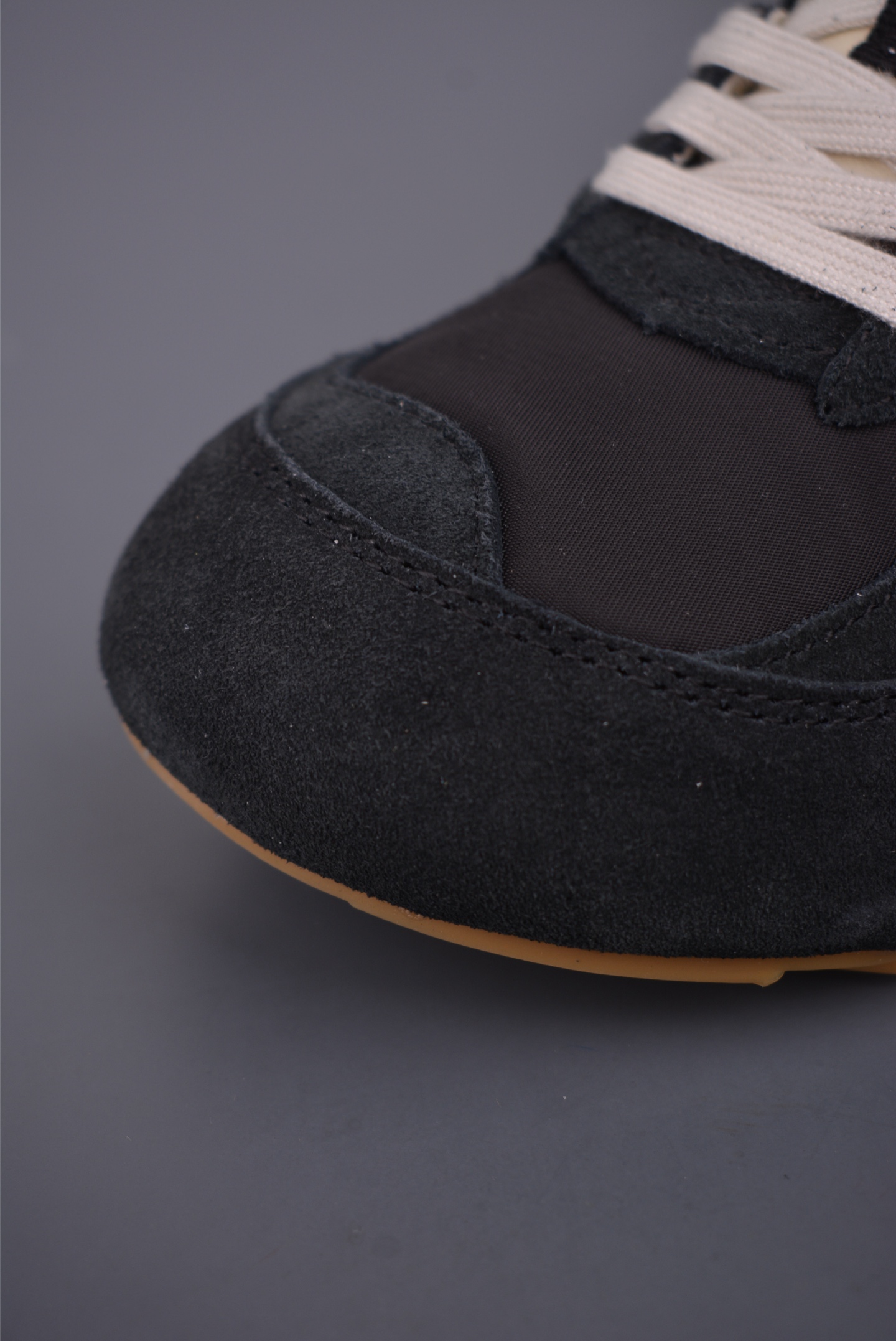 300 BOTTEGA VENETA Orbit Runner BV 葆蝶家时尚休闲情侣阿甘鞋 838373