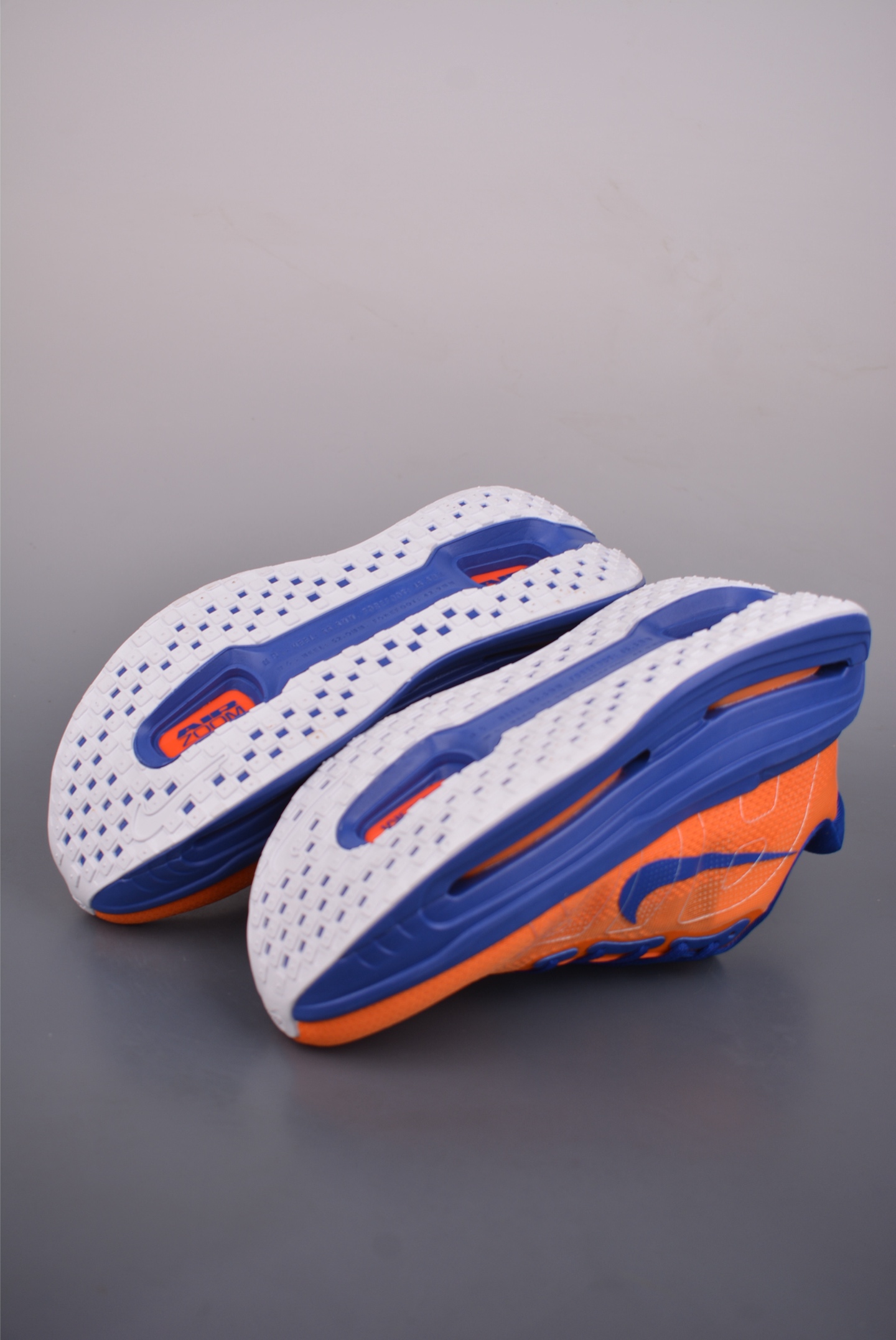 200 Nike Vomero premium Air气垫40周年 舒适百搭防滑耐磨 支撑缓震低帮 休闲跑步鞋 HQ2050-737