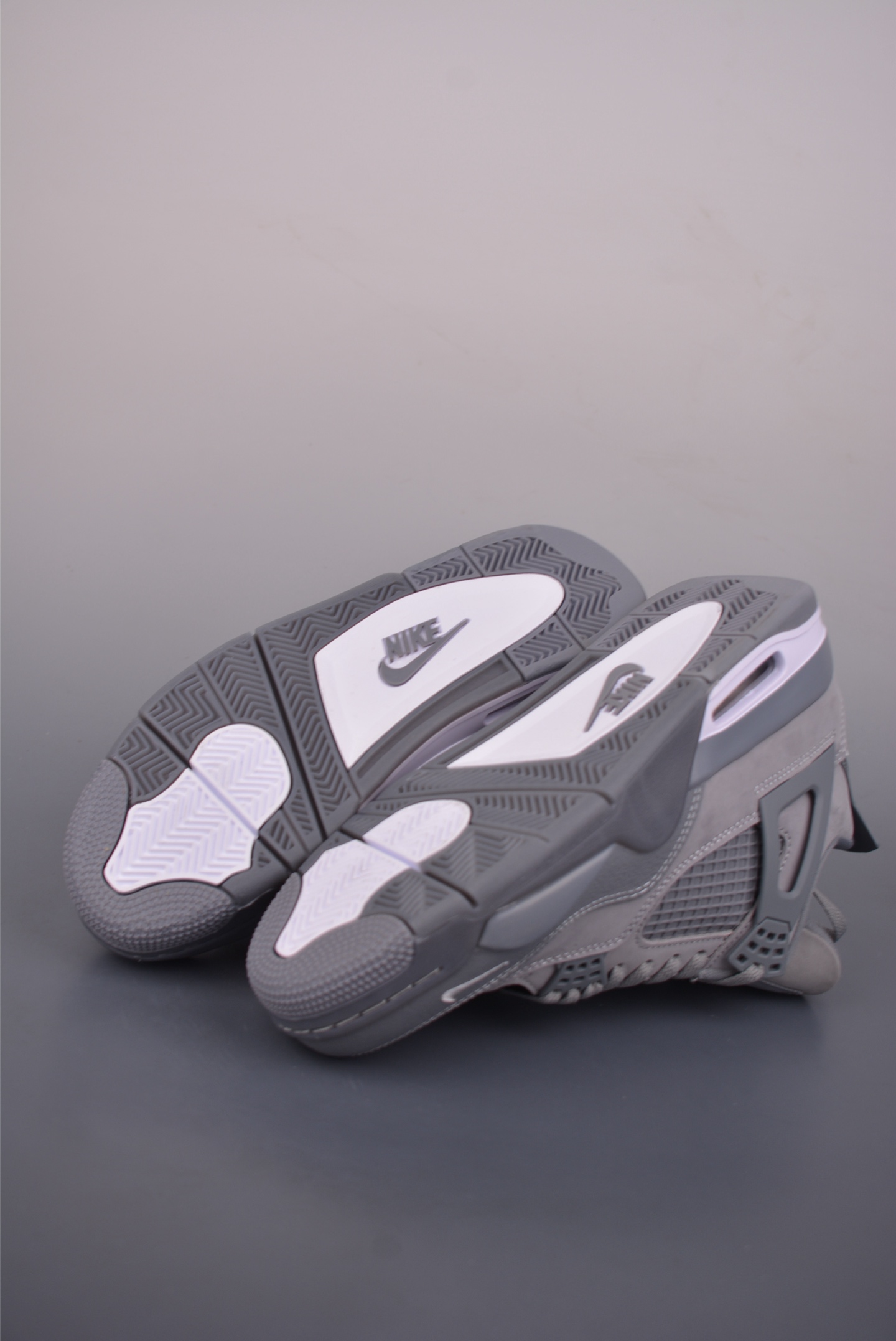 360 Air Jordan 4 Retro 乔丹四代 复刻灰黑 HF4340-003