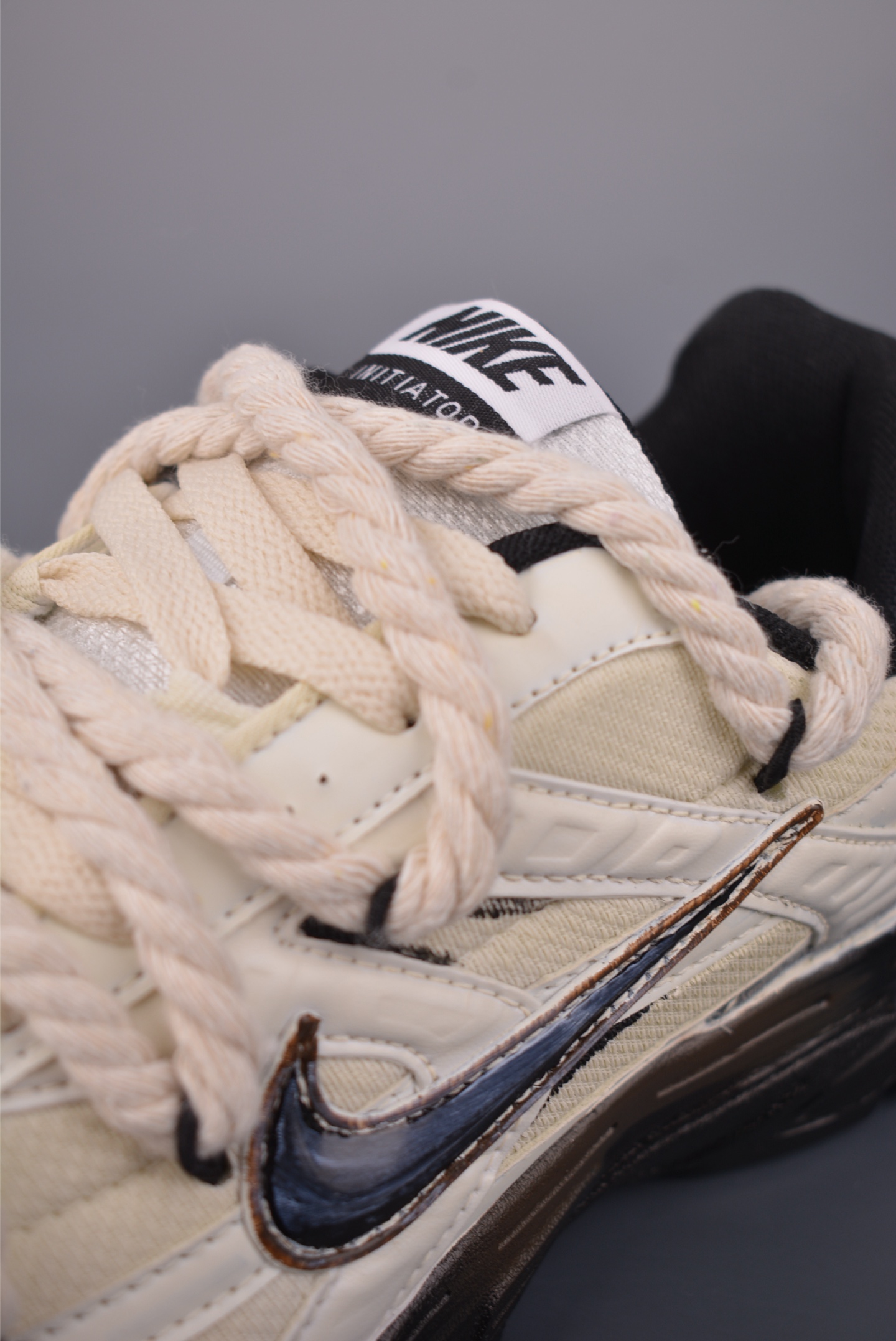 300 Nike INITIATOR RNR 复古做旧 解构绑带 舒适百搭防滑耐磨 低帮跑步鞋 394055-100