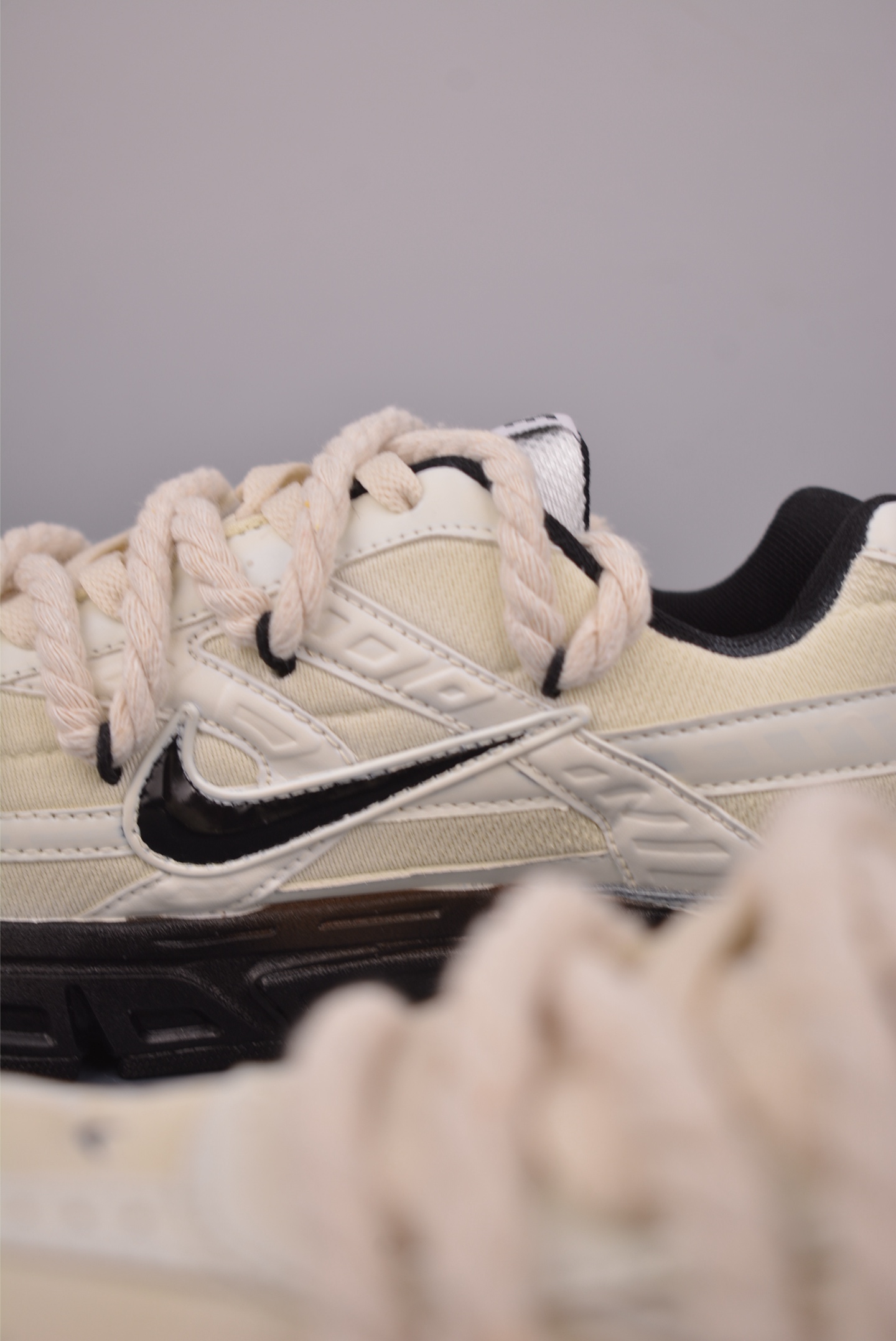 300 Nike INITIATOR RNR 复古做旧 解构绑带 舒适百搭防滑耐磨 低帮跑步鞋 394055-100