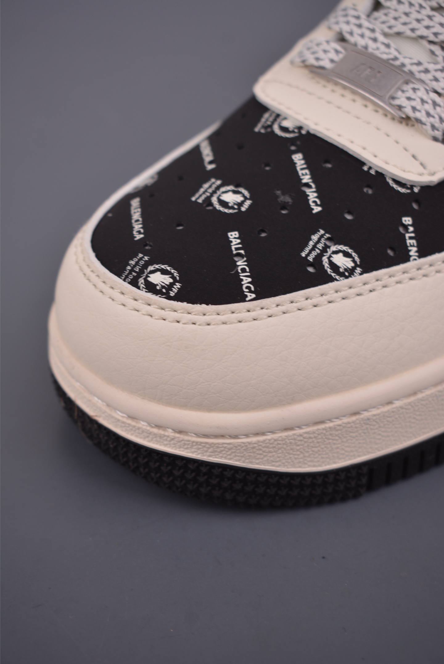 260 Nike Air Force 1 Low 巴黎世家联名 XS1958-622