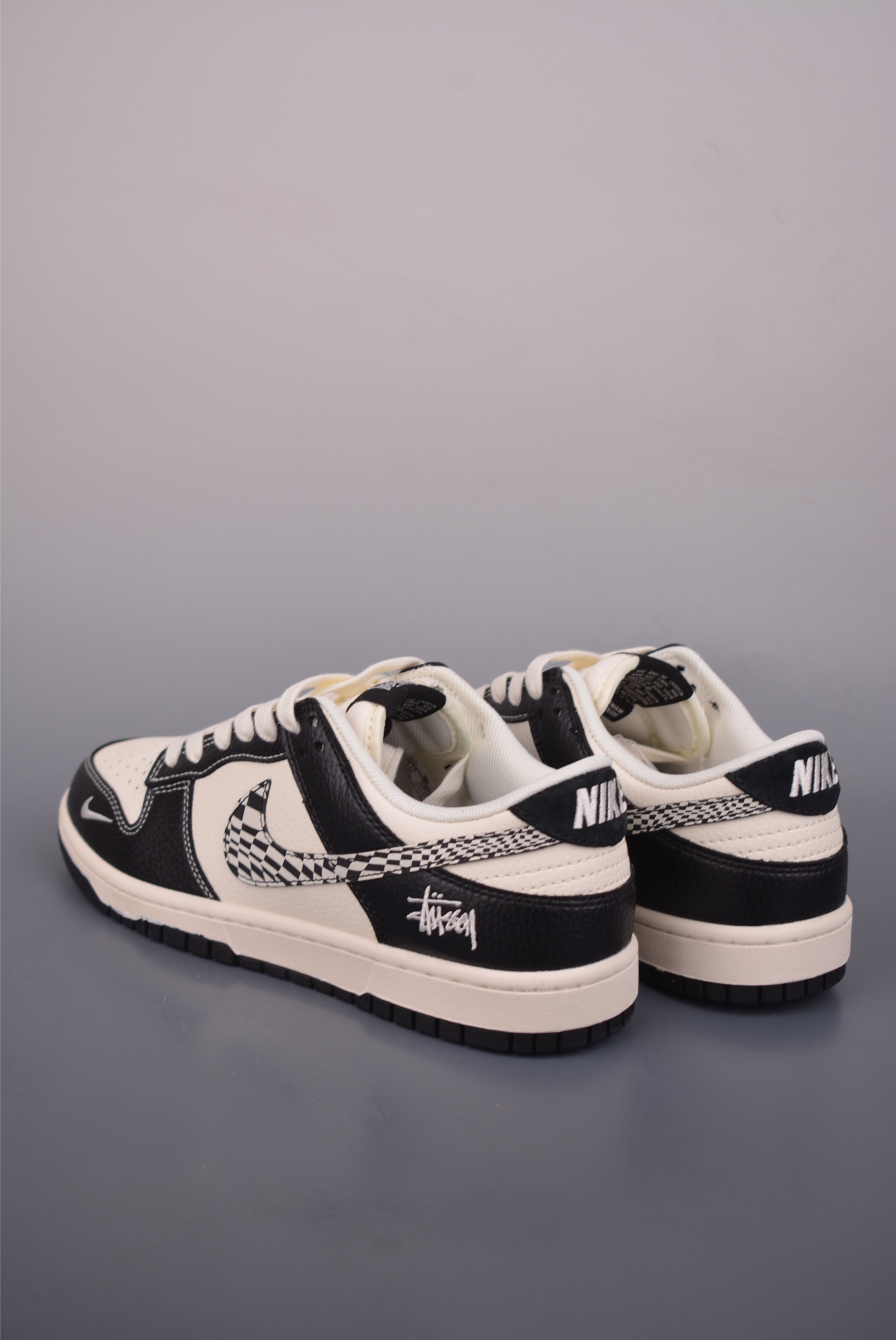 Nike SB Dunk Low 斯图西联名 QW5836-029-High Quatity Cheap Brand wholesale wholesaler seller Clothes Bags handbags Sneakers Top Fashion Clothing Shoes from China Factory Chinese suppliers best Quality Beautiful Price Nike SB Dunk Low 斯图西联名 QW5836-029