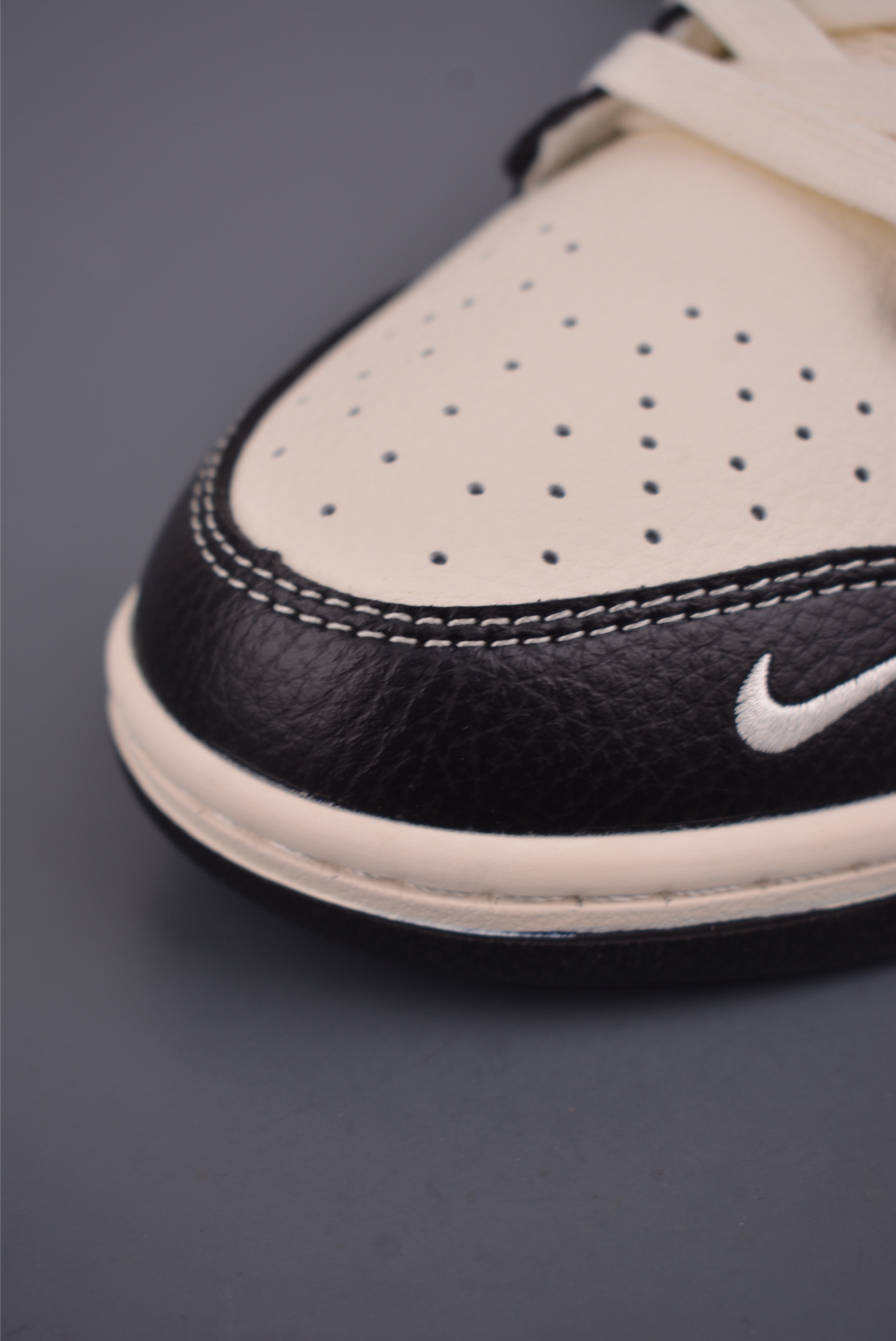 Nike SB Dunk Low 斯图西联名 QW5836-029-High Quatity Cheap Brand wholesale wholesaler seller Clothes Bags handbags Sneakers Top Fashion Clothing Shoes from China Factory Chinese suppliers best Quality Beautiful Price Nike SB Dunk Low 斯图西联名 QW5836-029