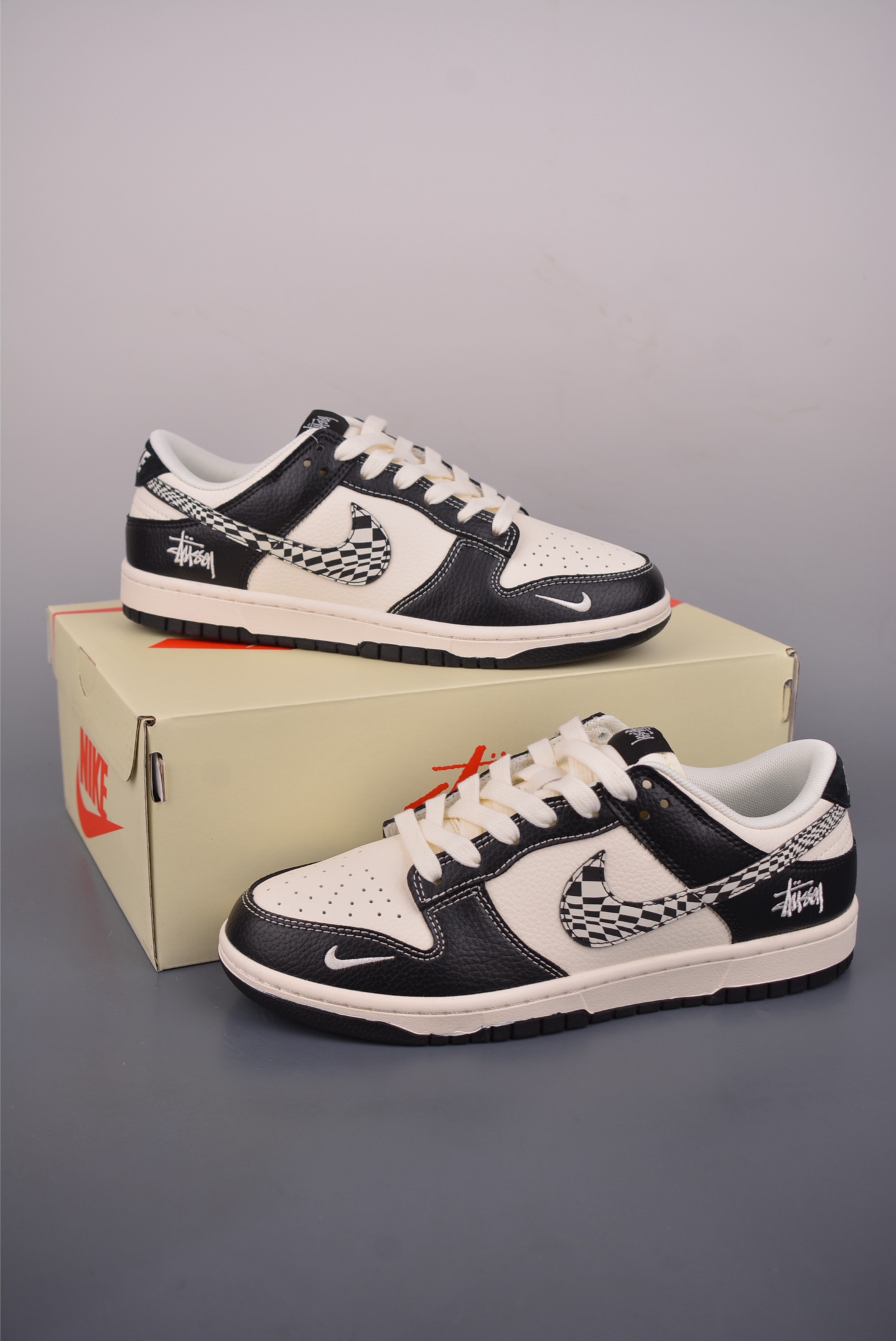 Nike SB Dunk Low 斯图西联名 QW5836-029-High Quatity Cheap Brand wholesale wholesaler seller Clothes Bags handbags Sneakers Top Fashion Clothing Shoes from China Factory Chinese suppliers best Quality Beautiful Price Nike SB Dunk Low 斯图西联名 QW5836-029