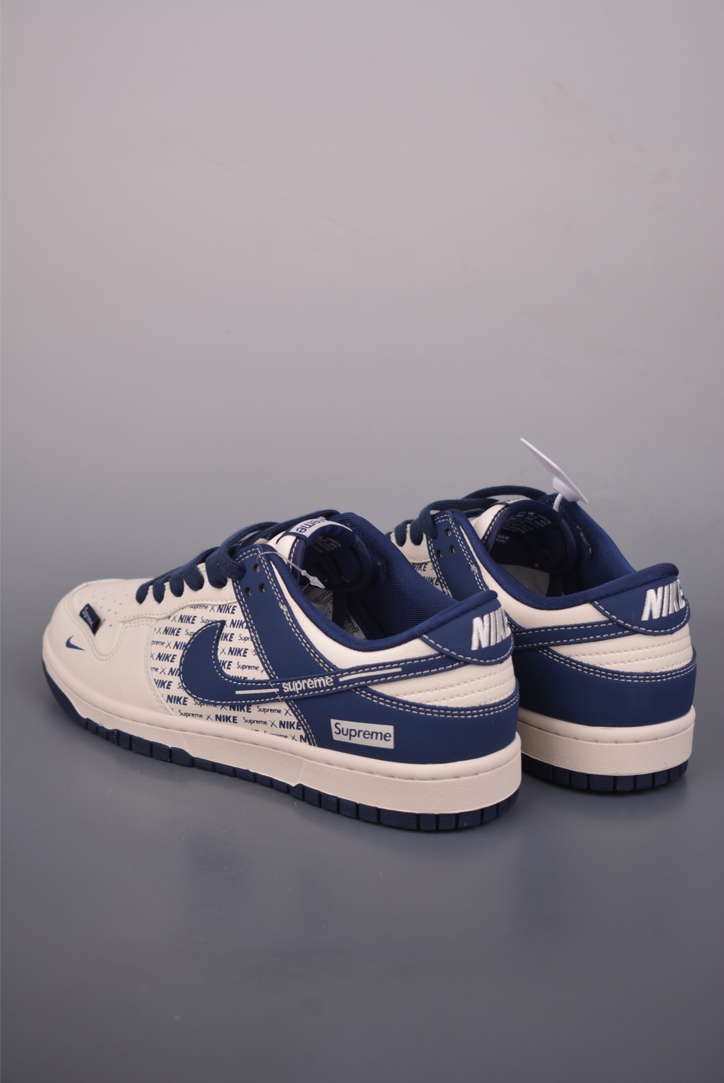 280 Nike SB Dunk Low Supreme联名 XD1588-238